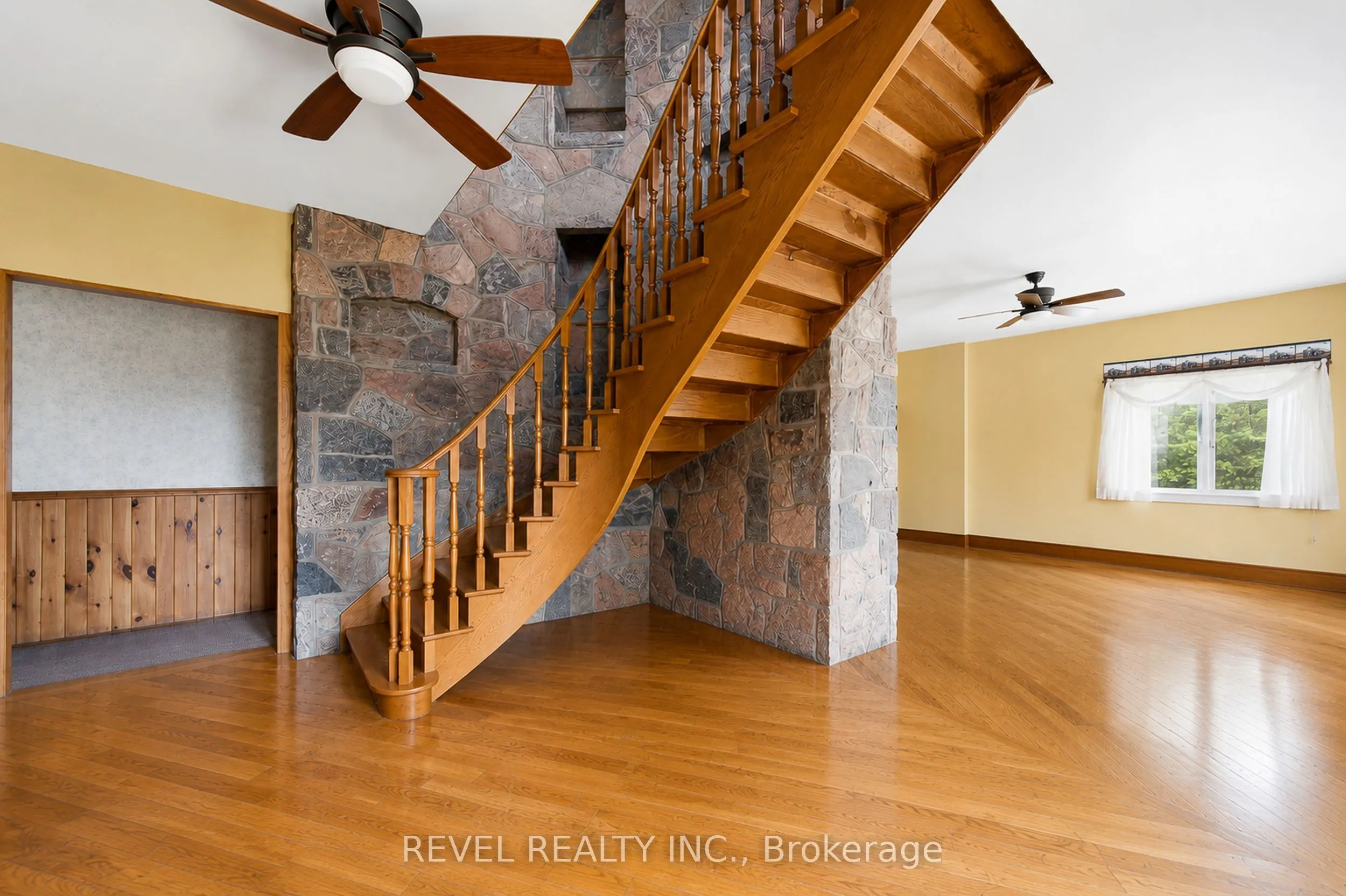 3156 Escarpment Side Road