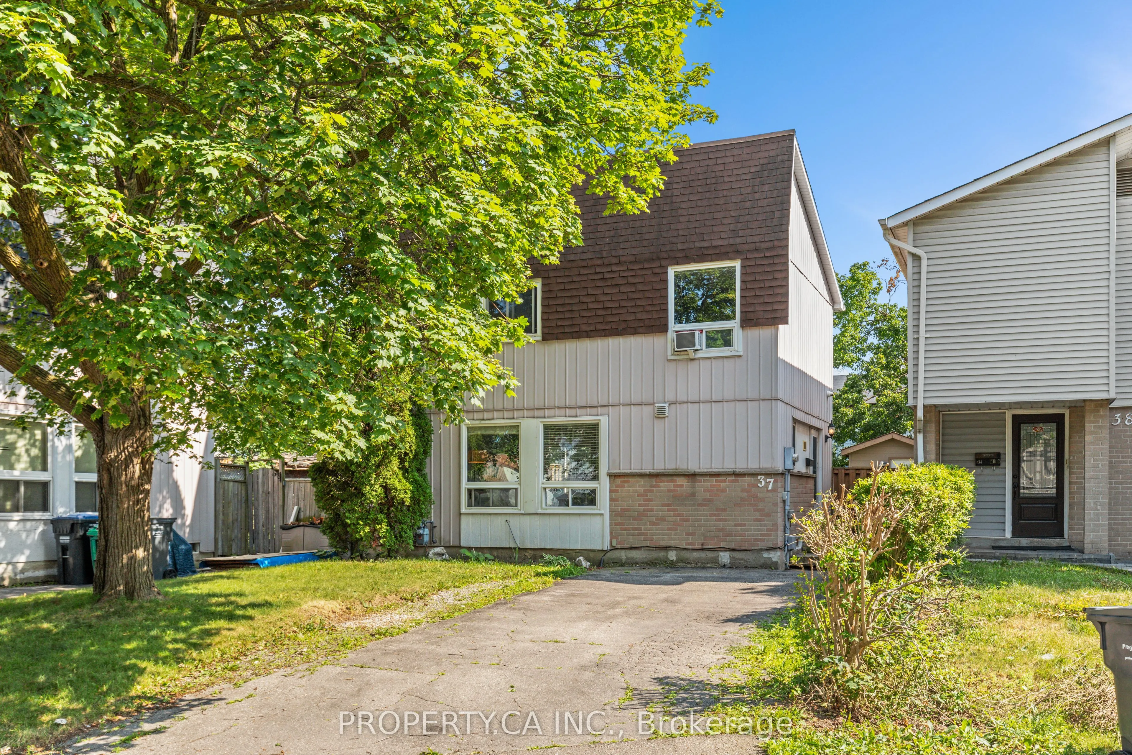 37 Gladstone Square