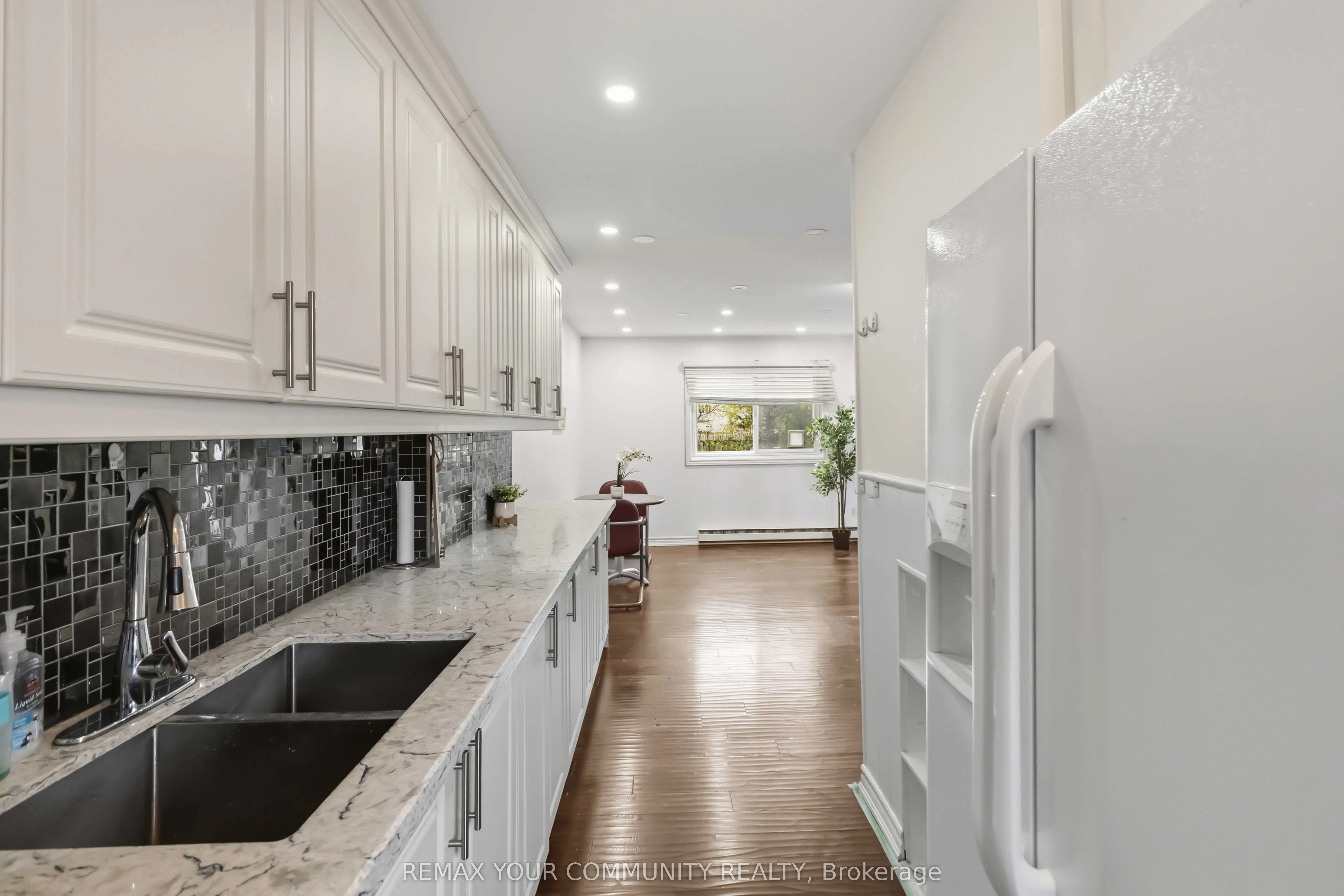 11 Grantbrook Court