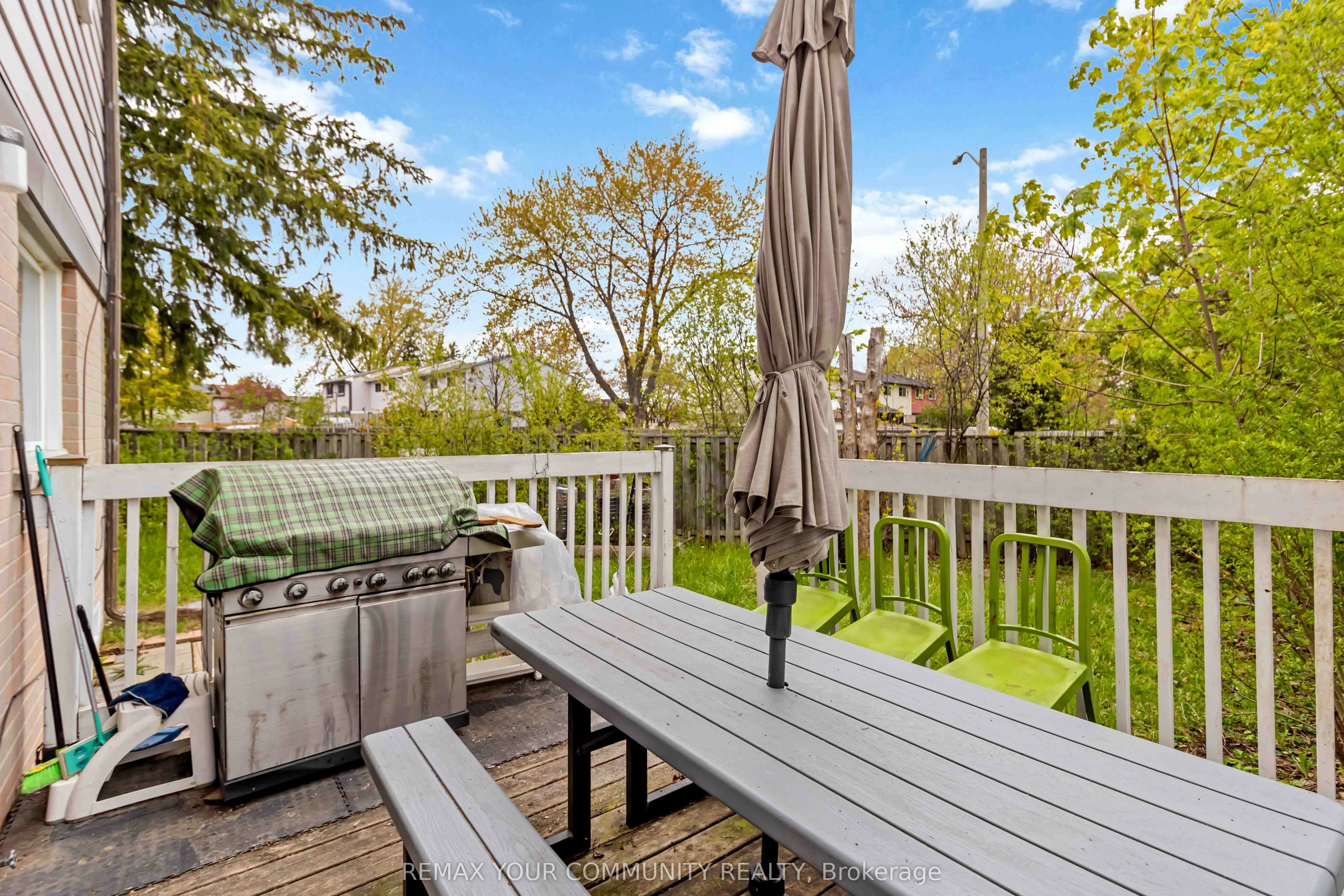 11 Grantbrook Court