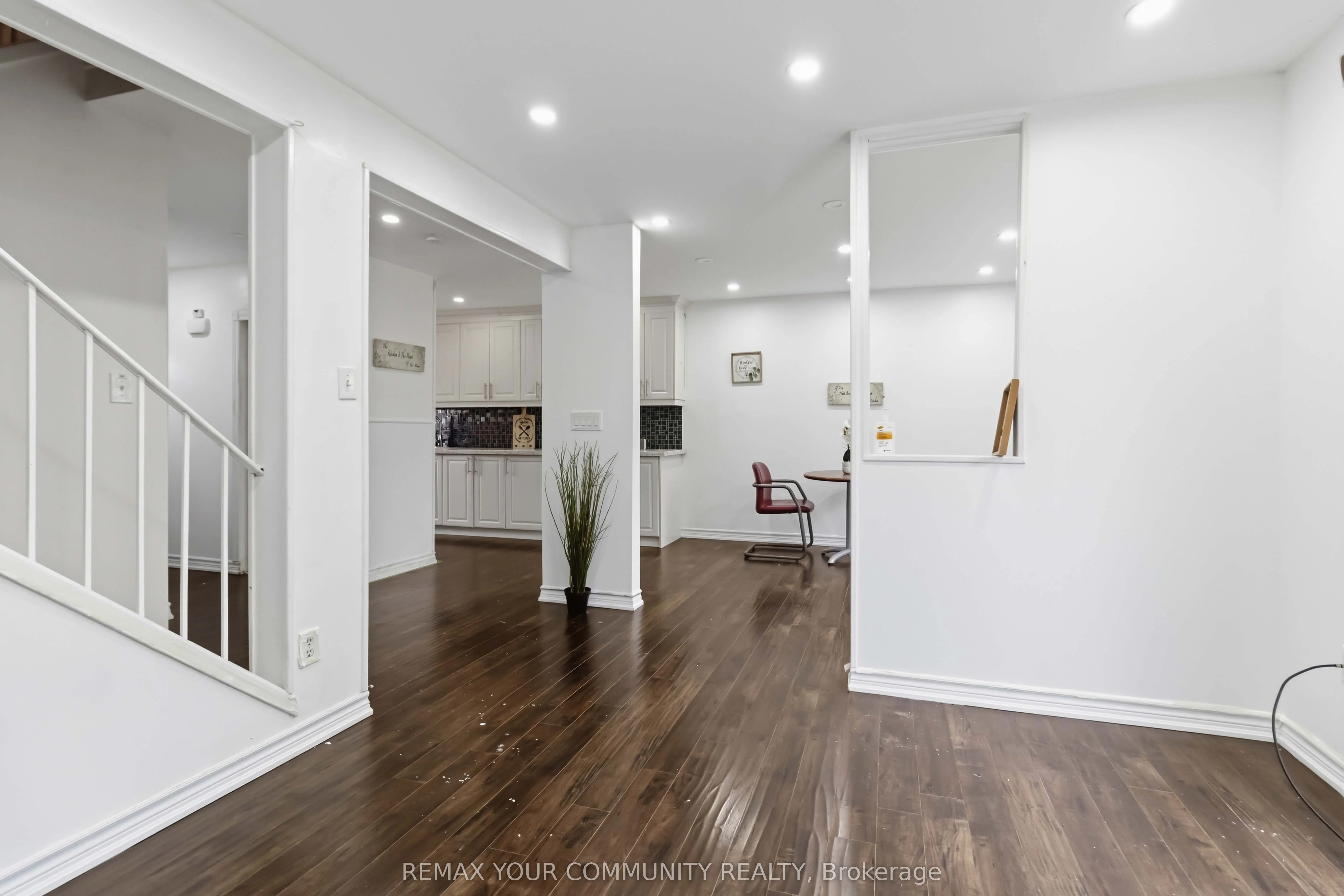 11 Grantbrook Court