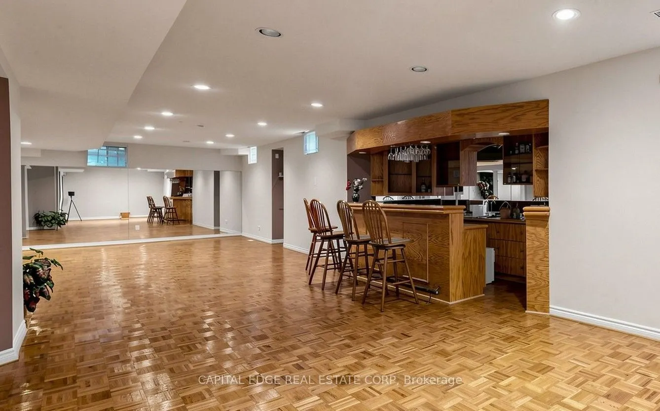 5298 Roanoke Court