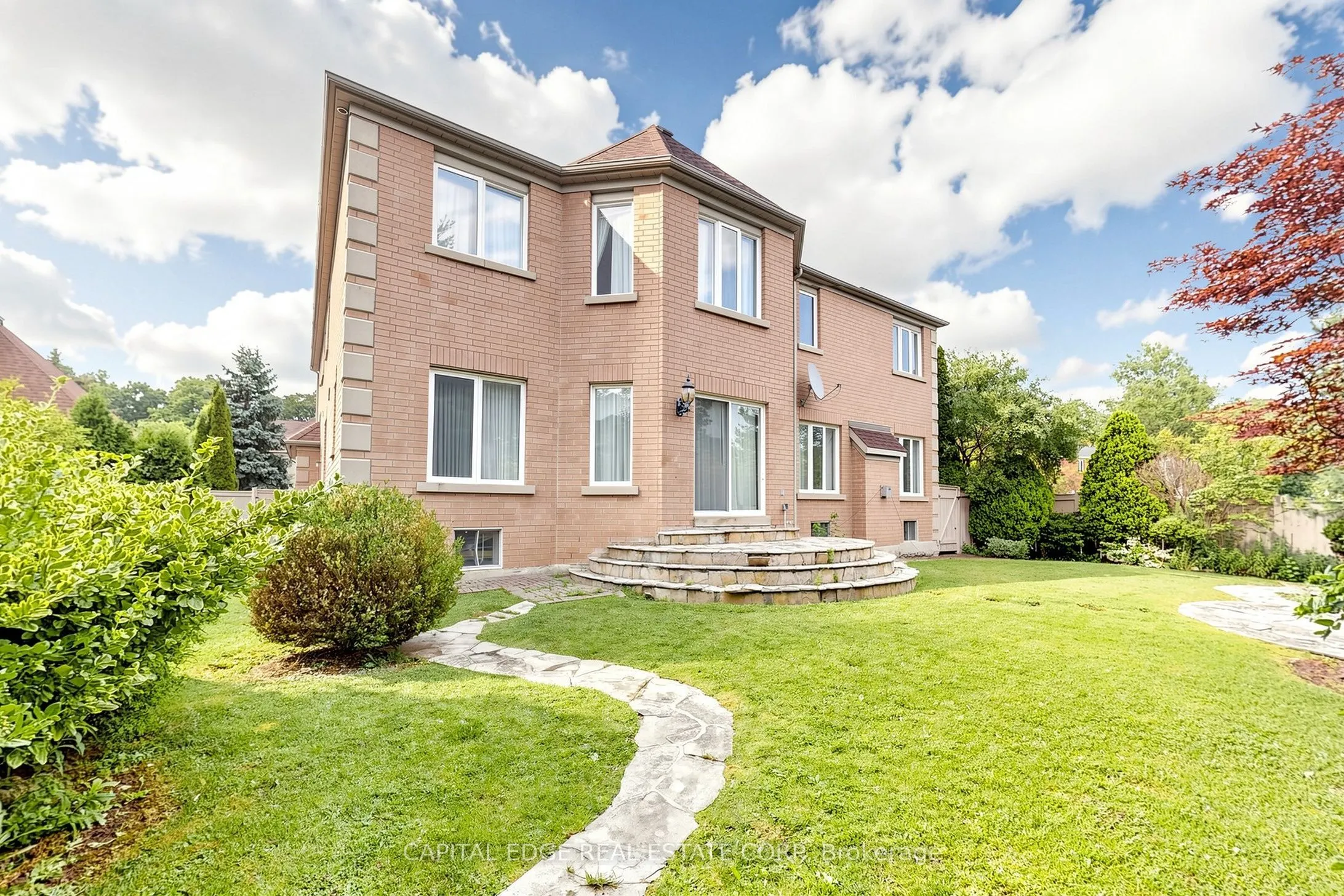 5298 Roanoke Court