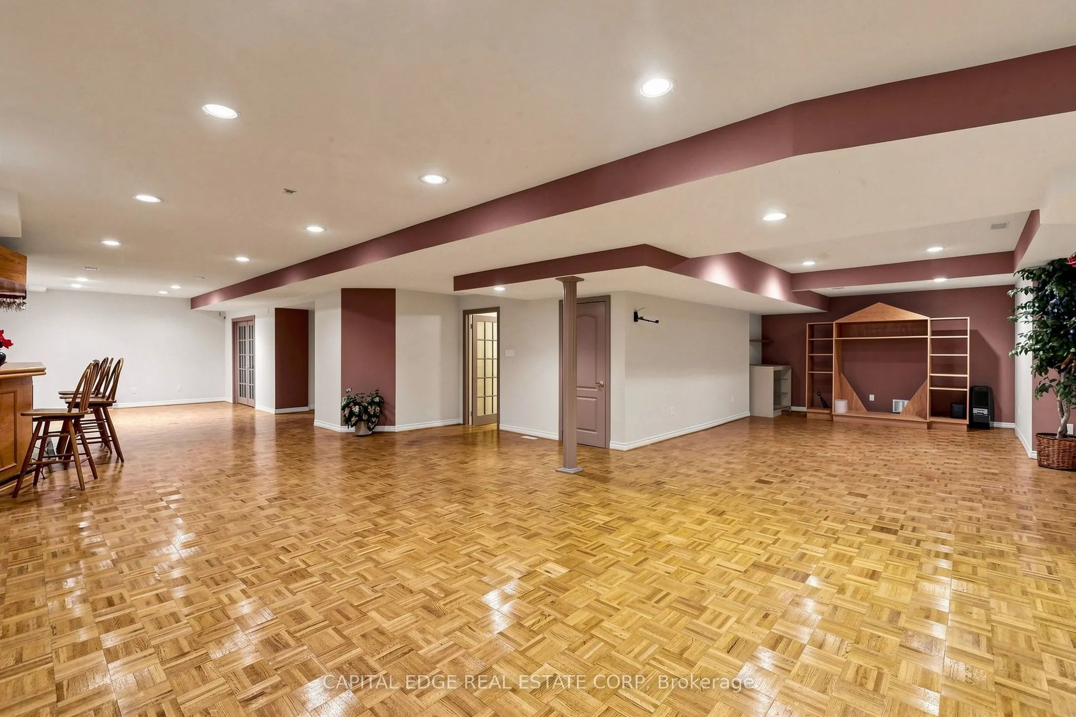 5298 Roanoke Court