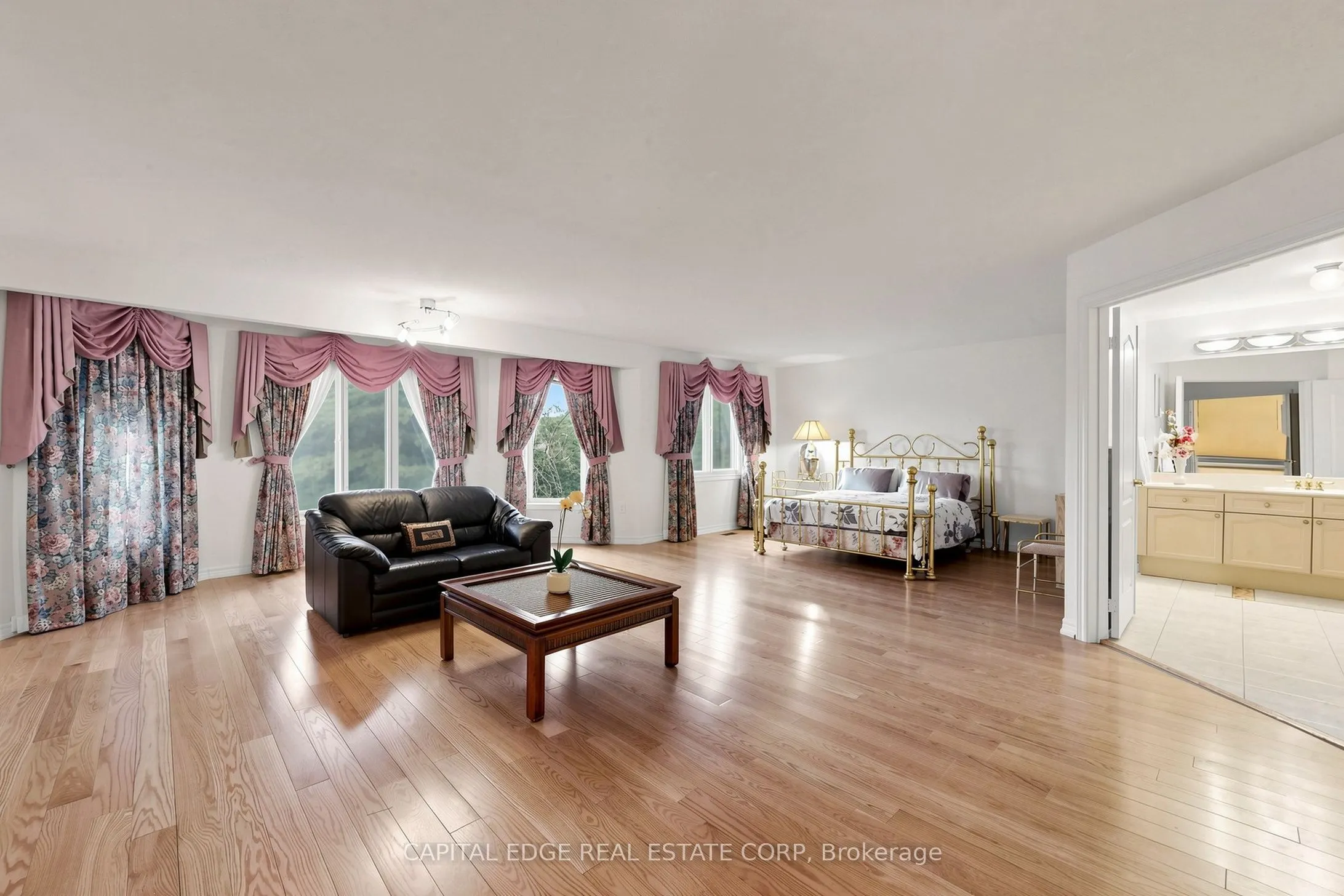 5298 Roanoke Court