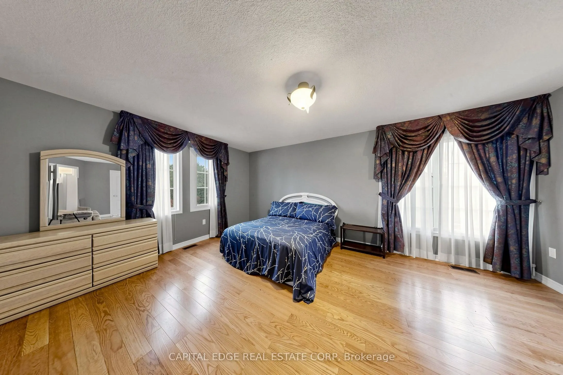 5298 Roanoke Court