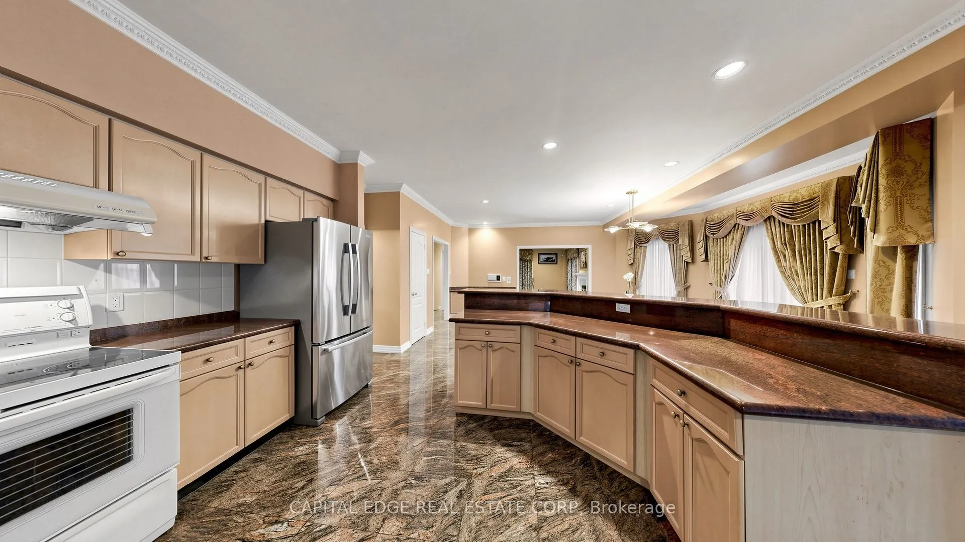5298 Roanoke Court