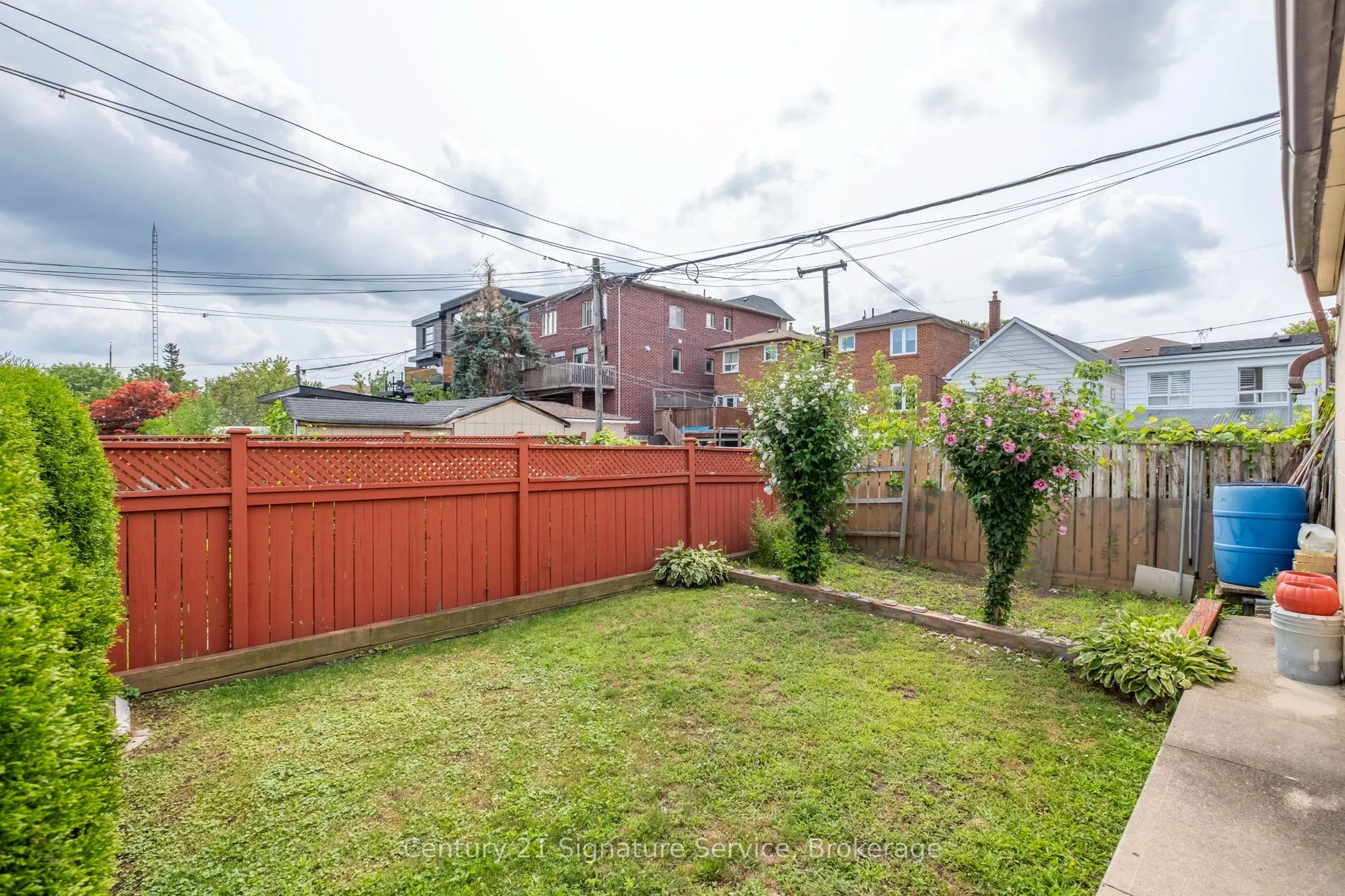 524 Silverthorn Avenue