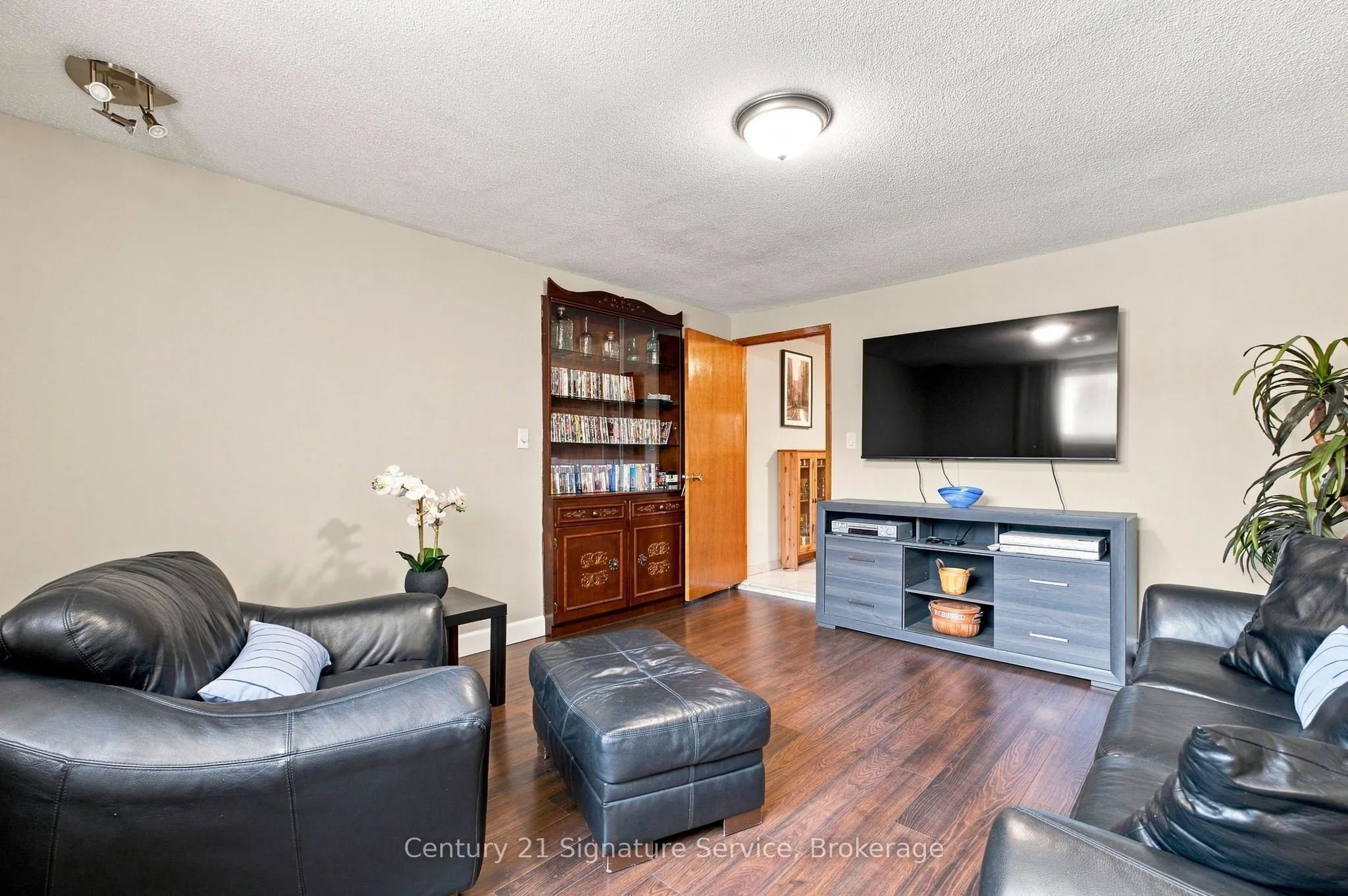 524 Silverthorn Avenue