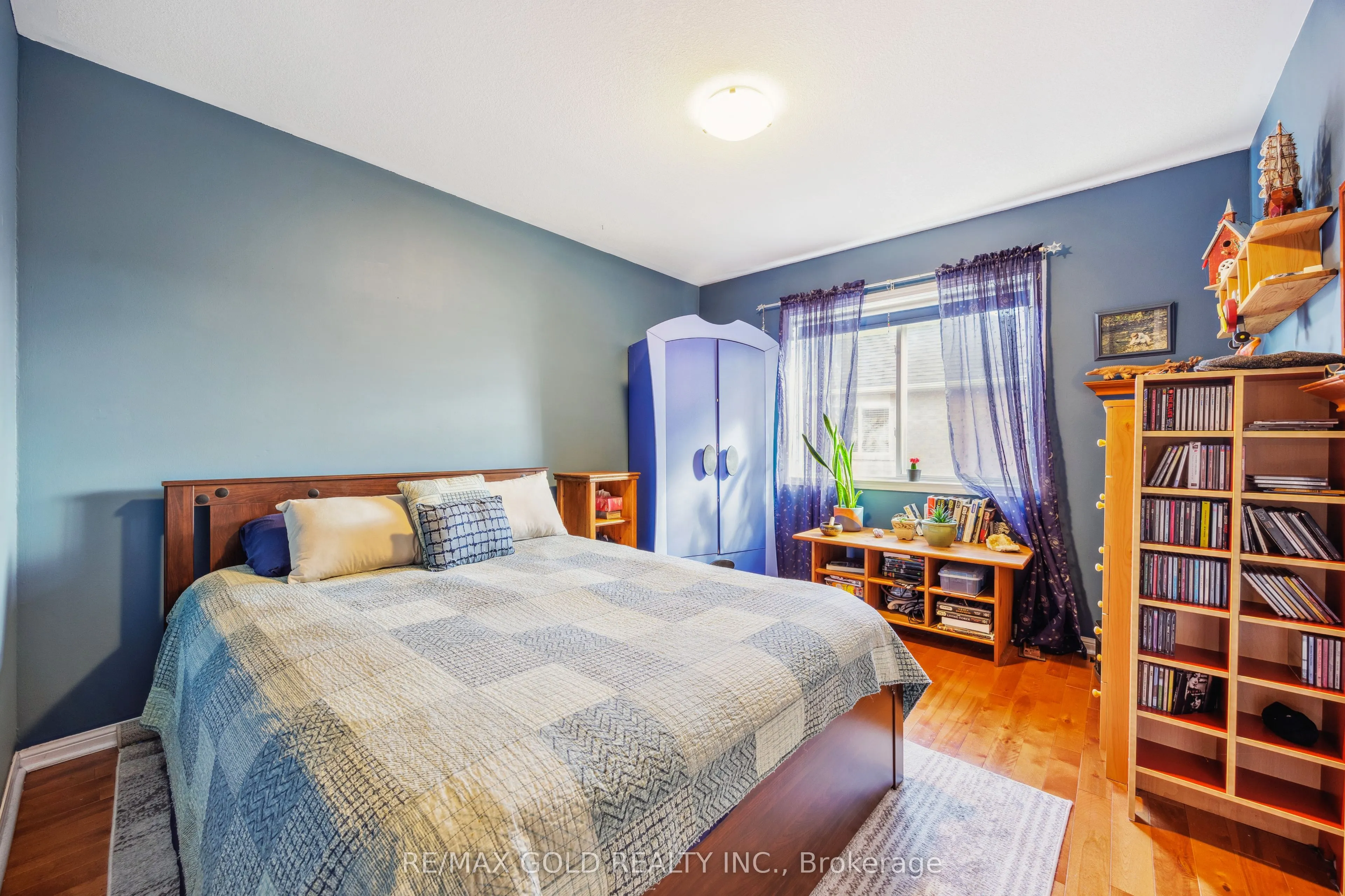 40 Maldives Crescent