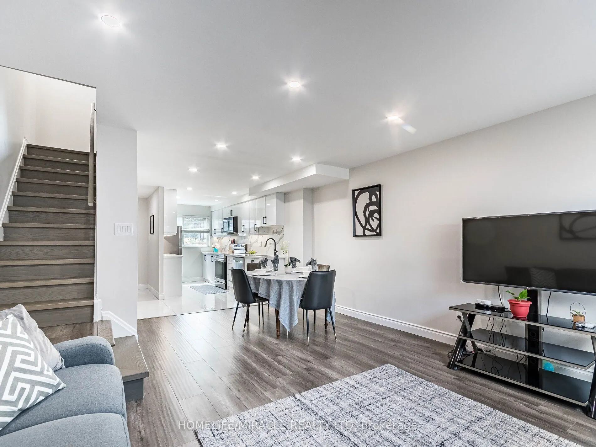 180 Mississauga Valley Boulevard #124