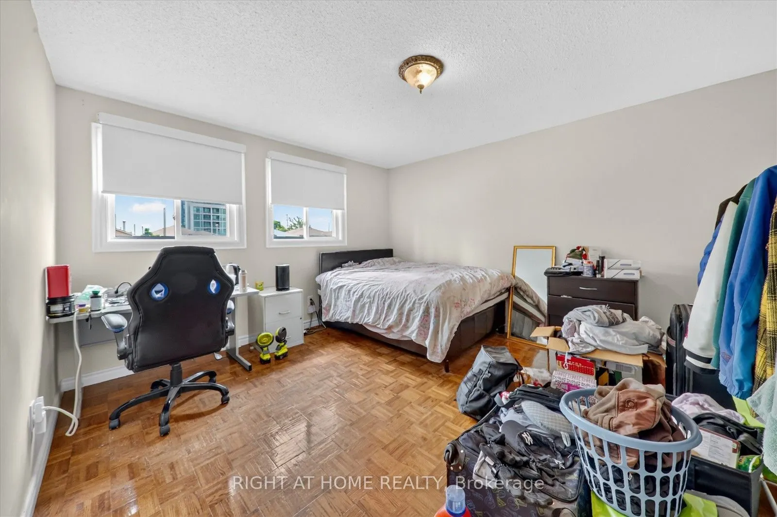 531 Wallenberg Crescent