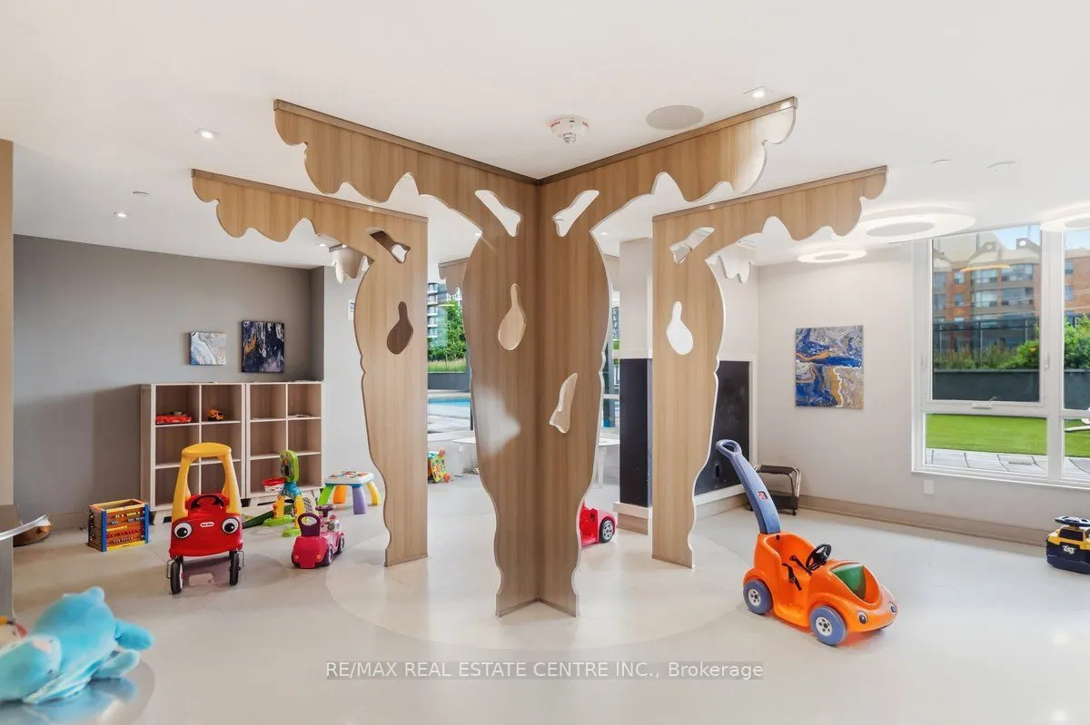 8 Nahani Way 304 Way #4