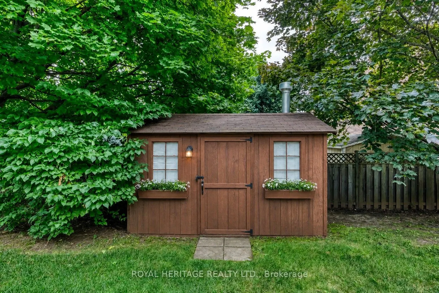 1451 Ravensmoor Crescent