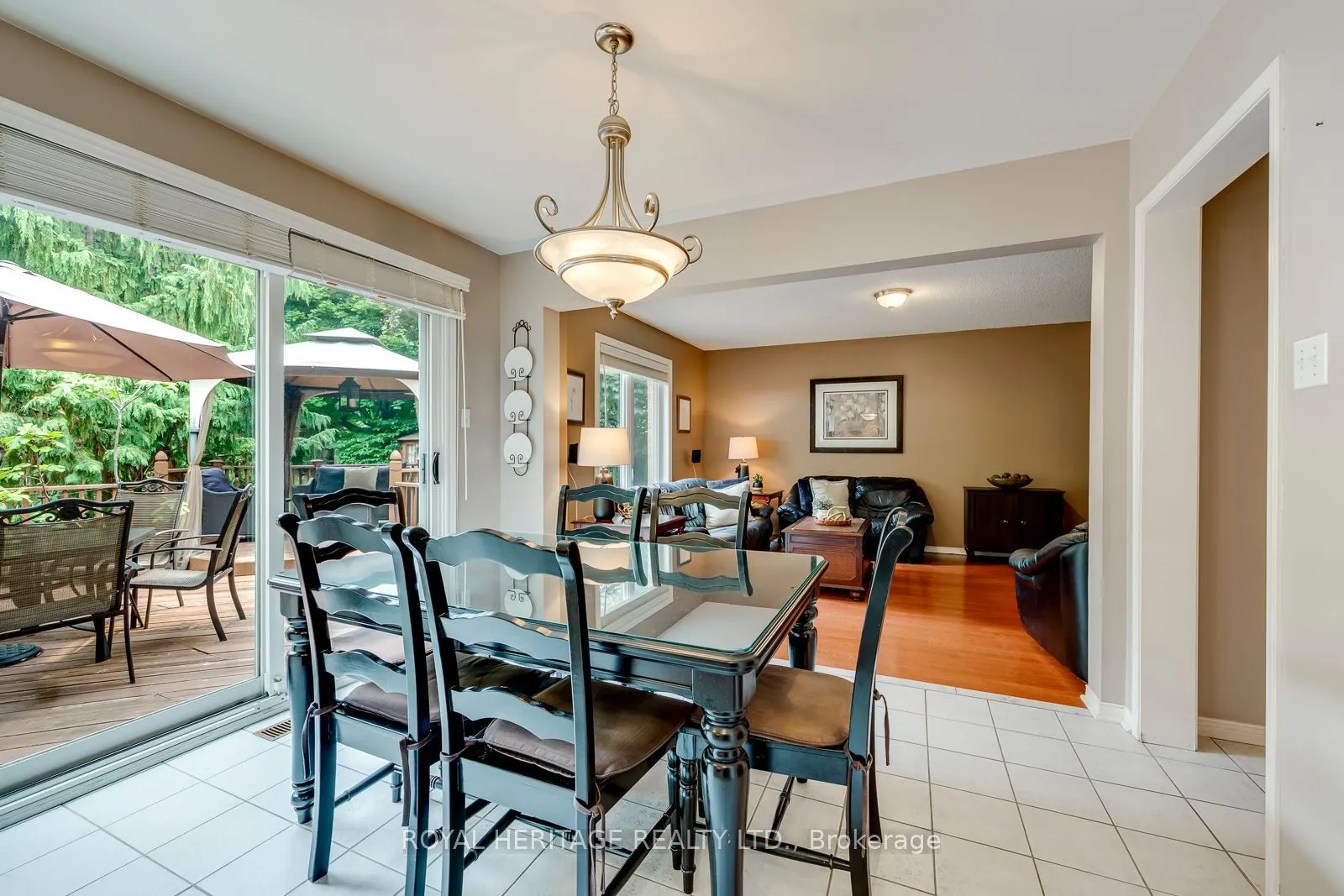 1451 Ravensmoor Crescent