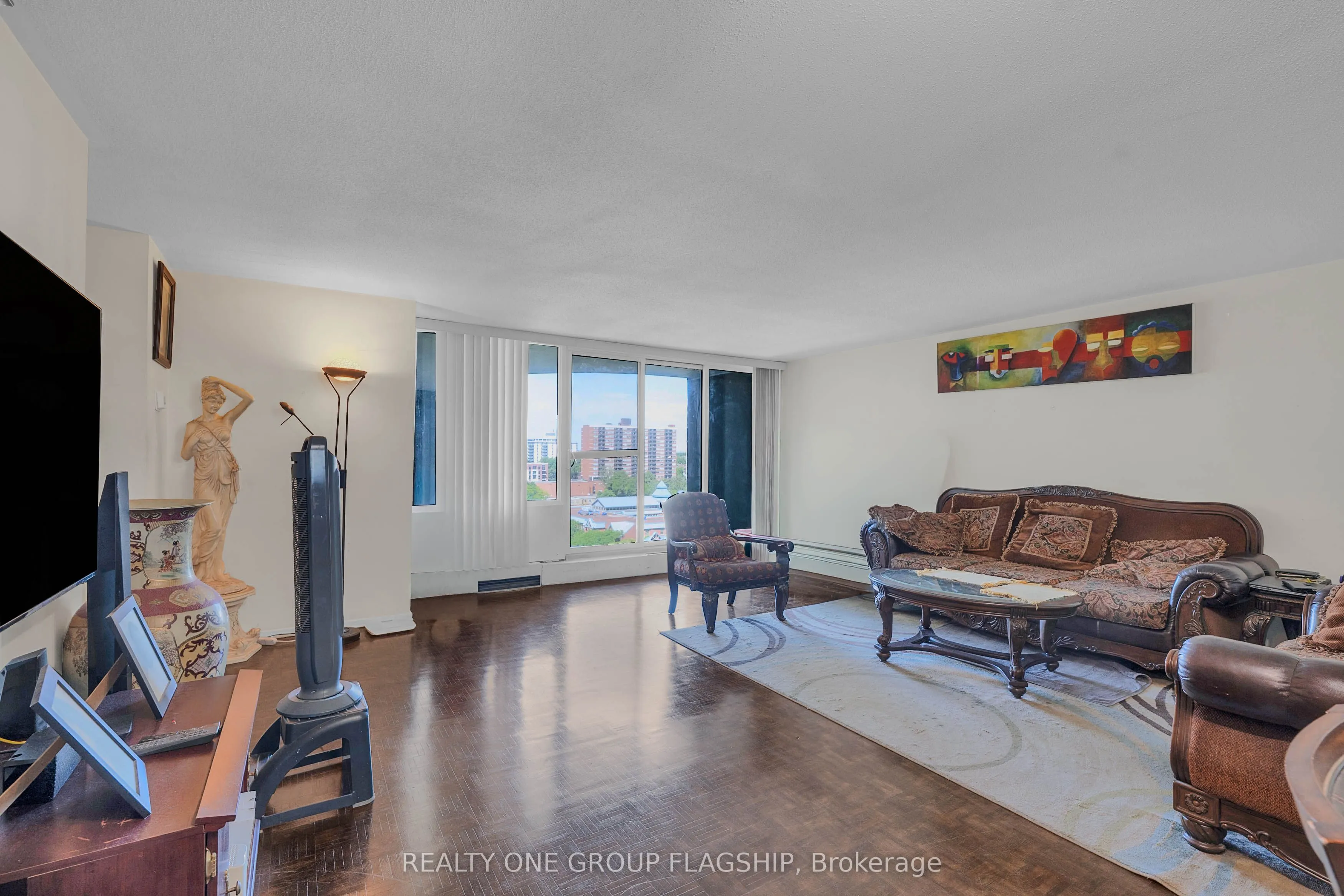 61 Richview Road #1401