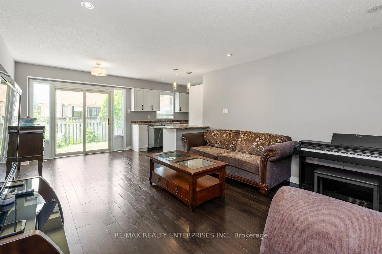 2248 Seton Crescent