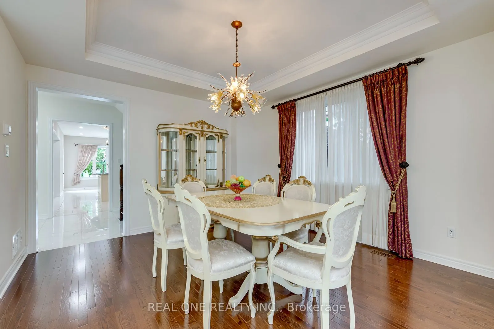 1387 Ferncrest Road