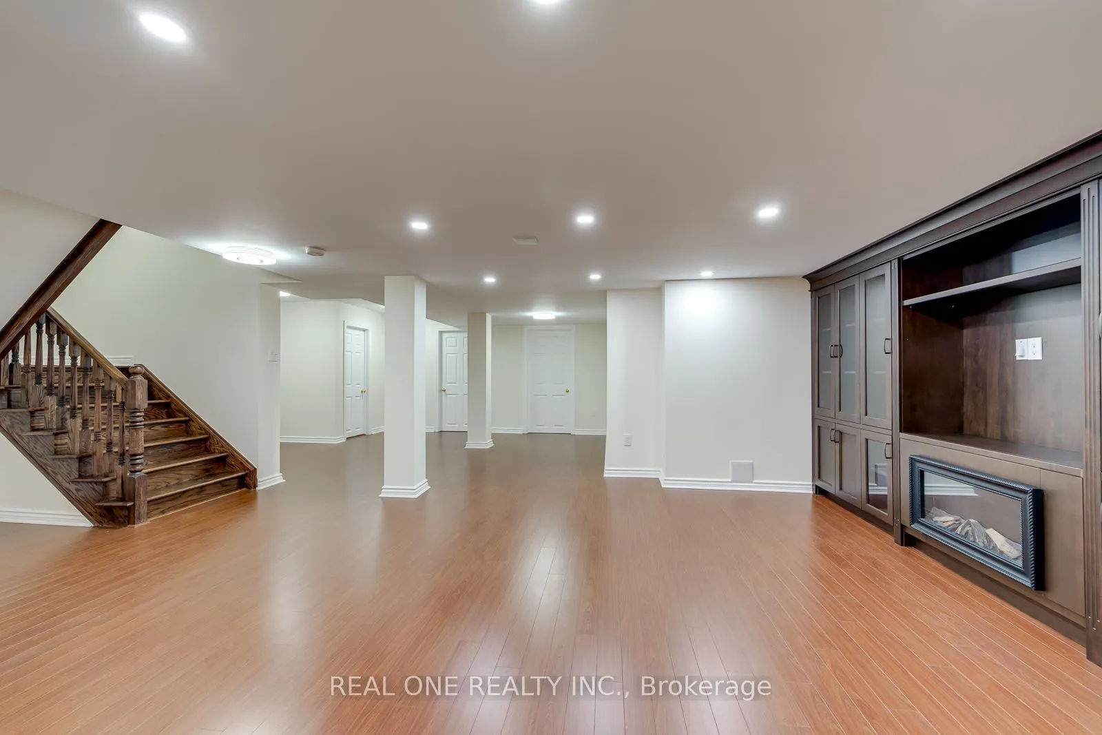 1387 Ferncrest Road