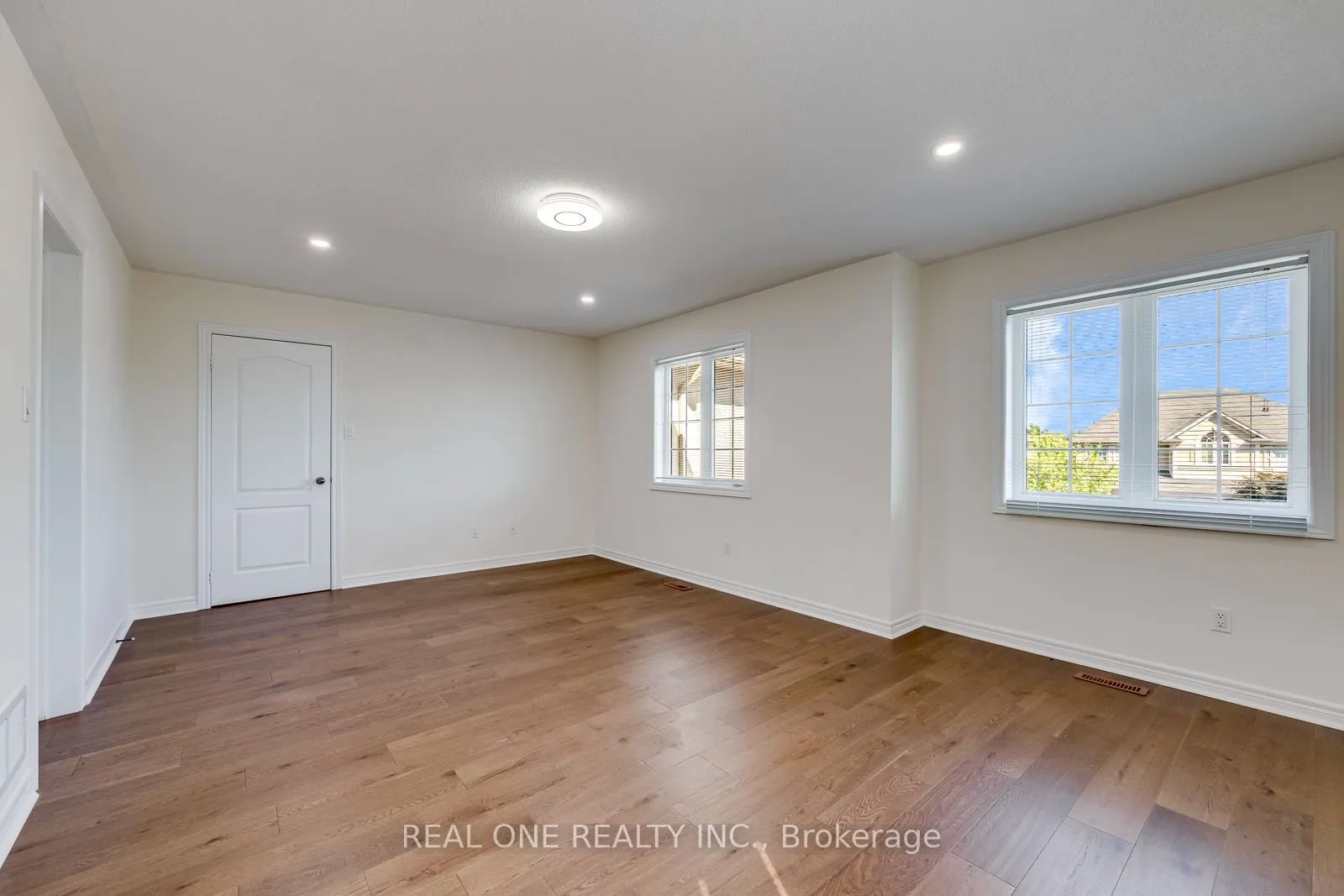 1387 Ferncrest Road