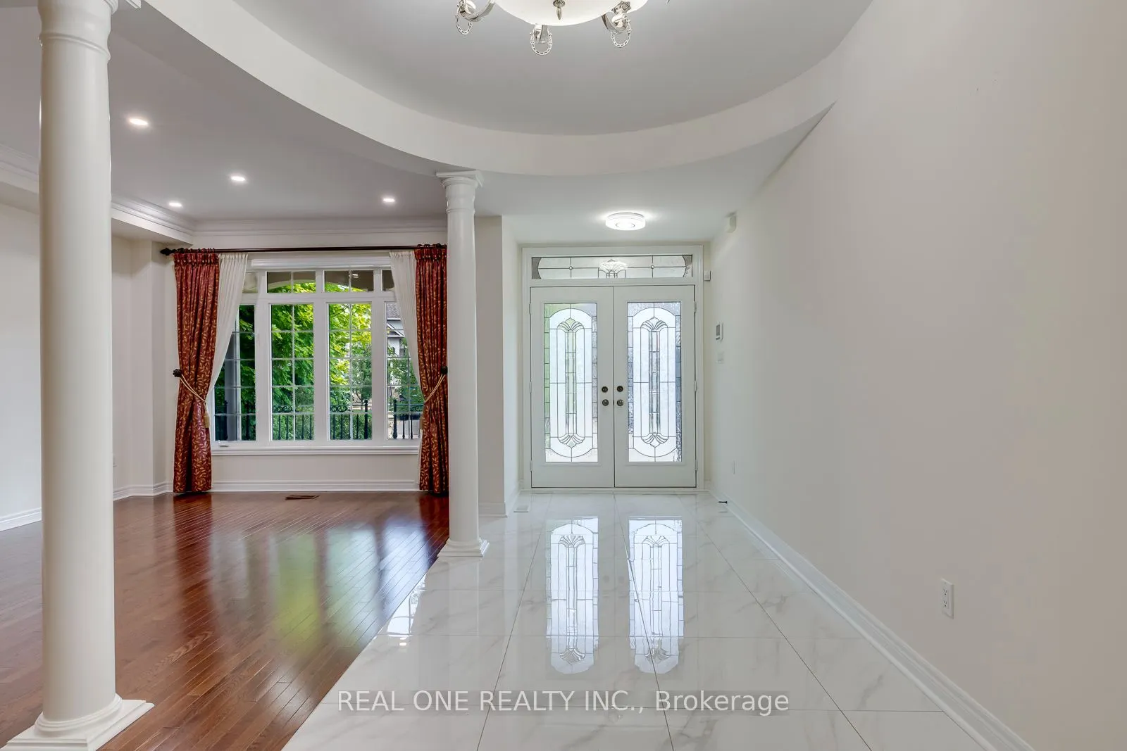 1387 Ferncrest Road