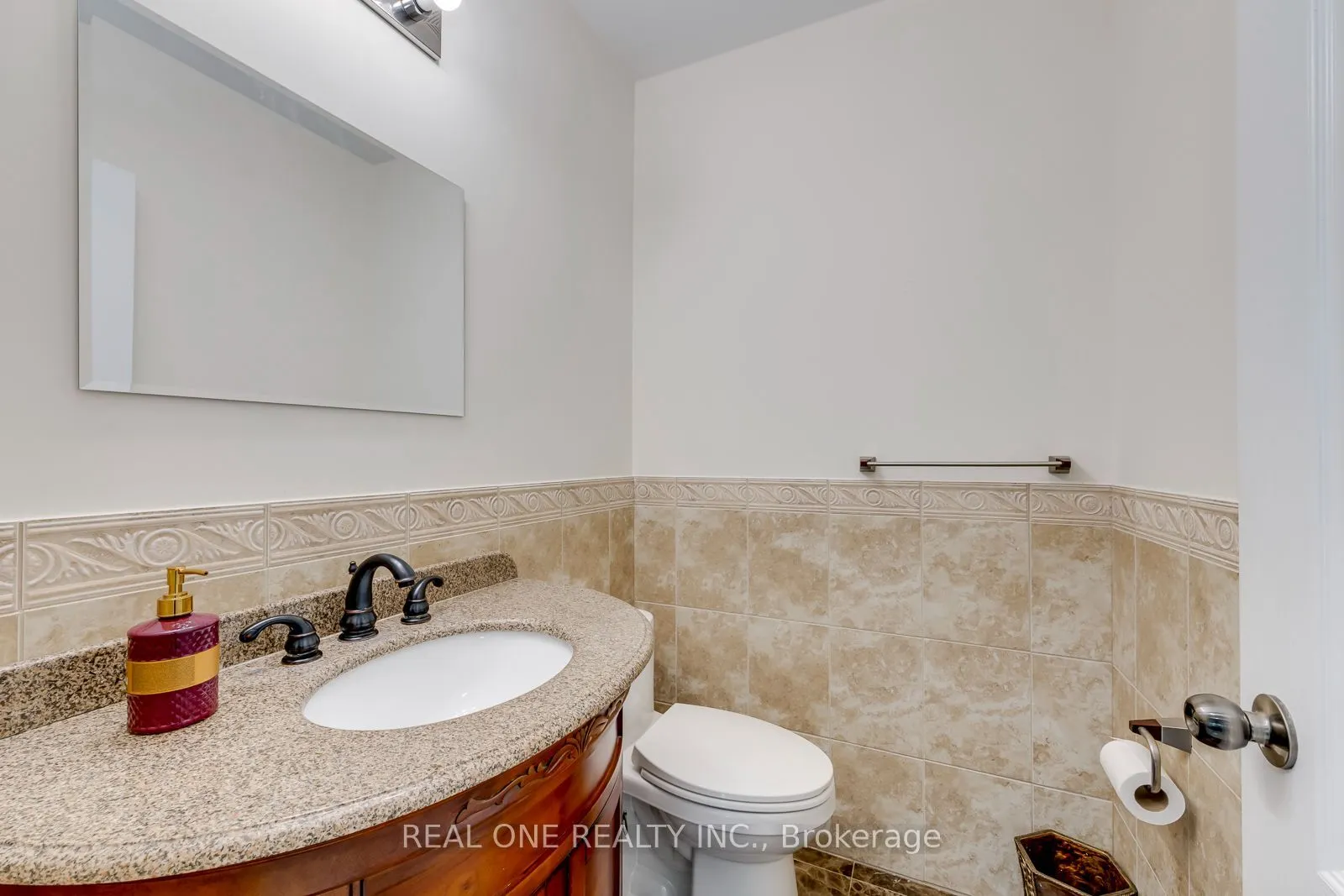 1387 Ferncrest Road