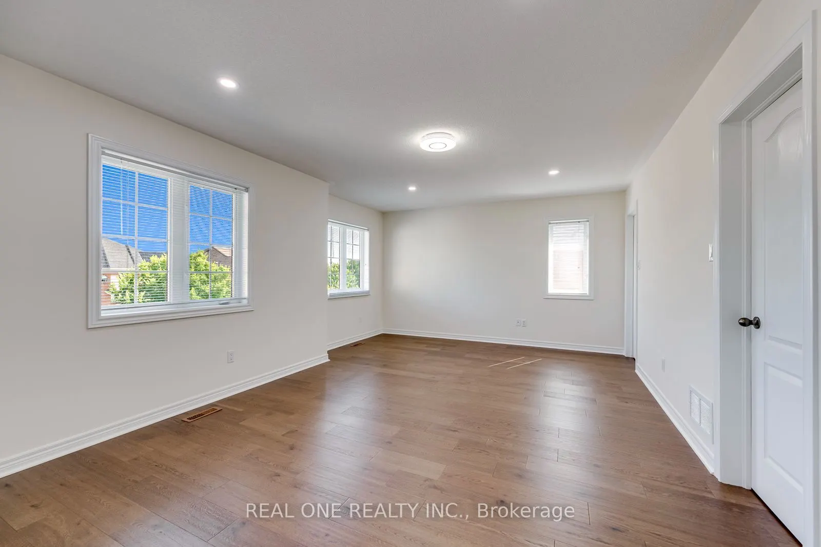 1387 Ferncrest Road