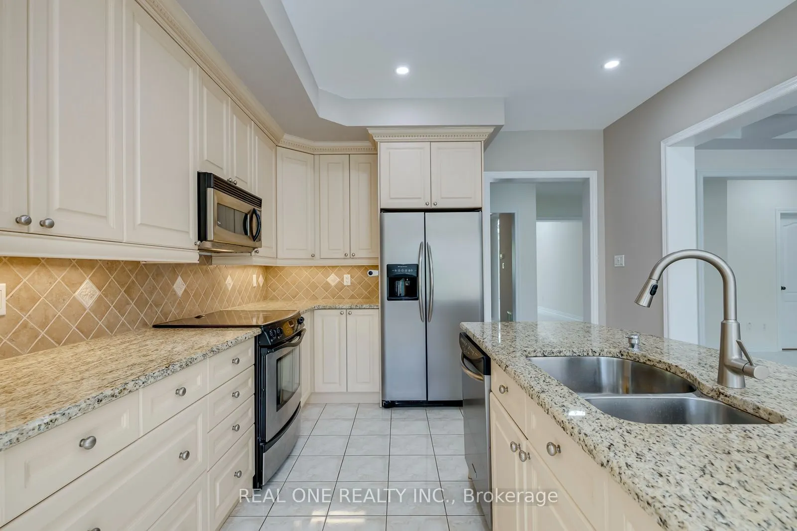 1387 Ferncrest Road