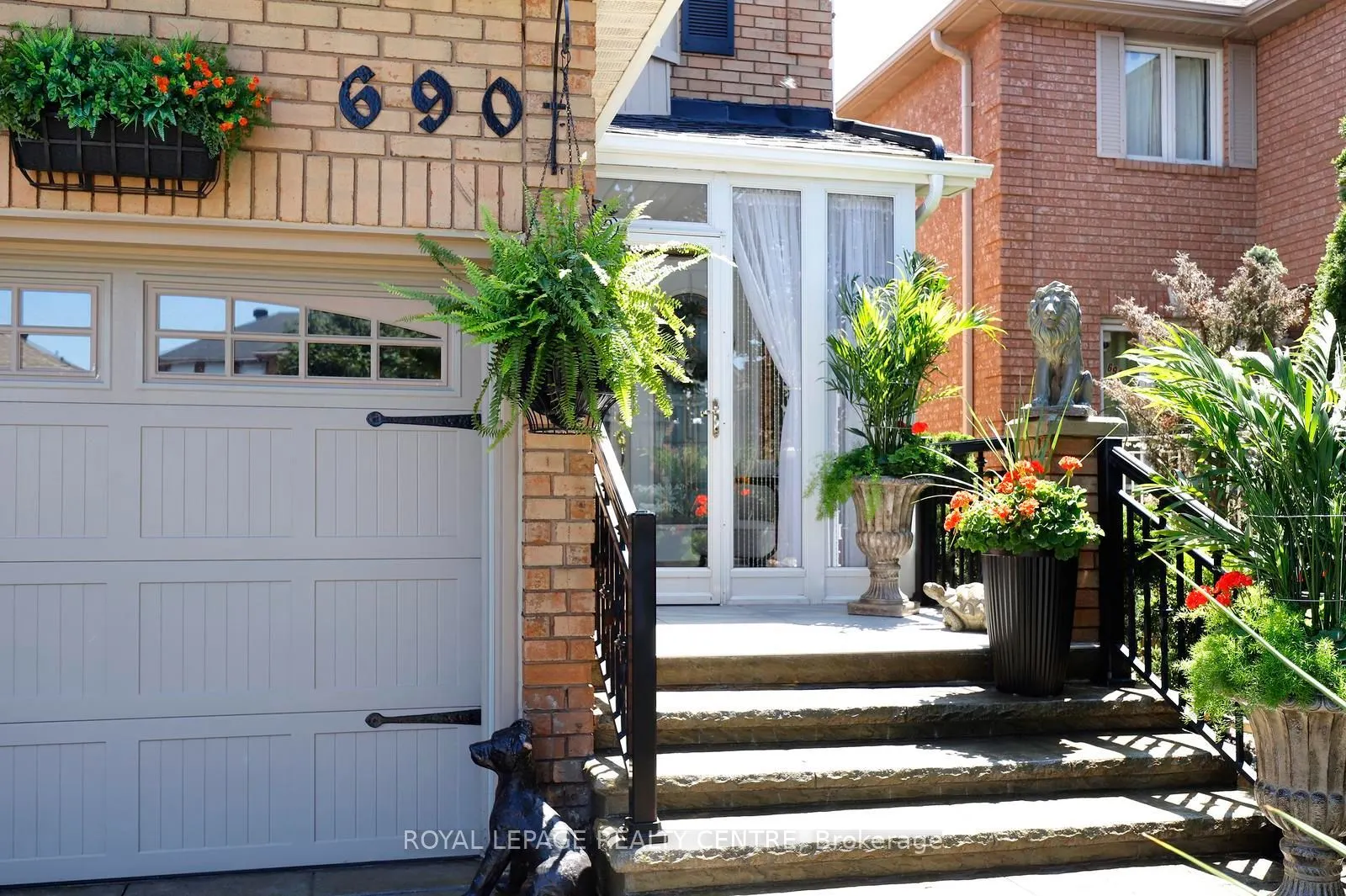 690 Ashprior Avenue