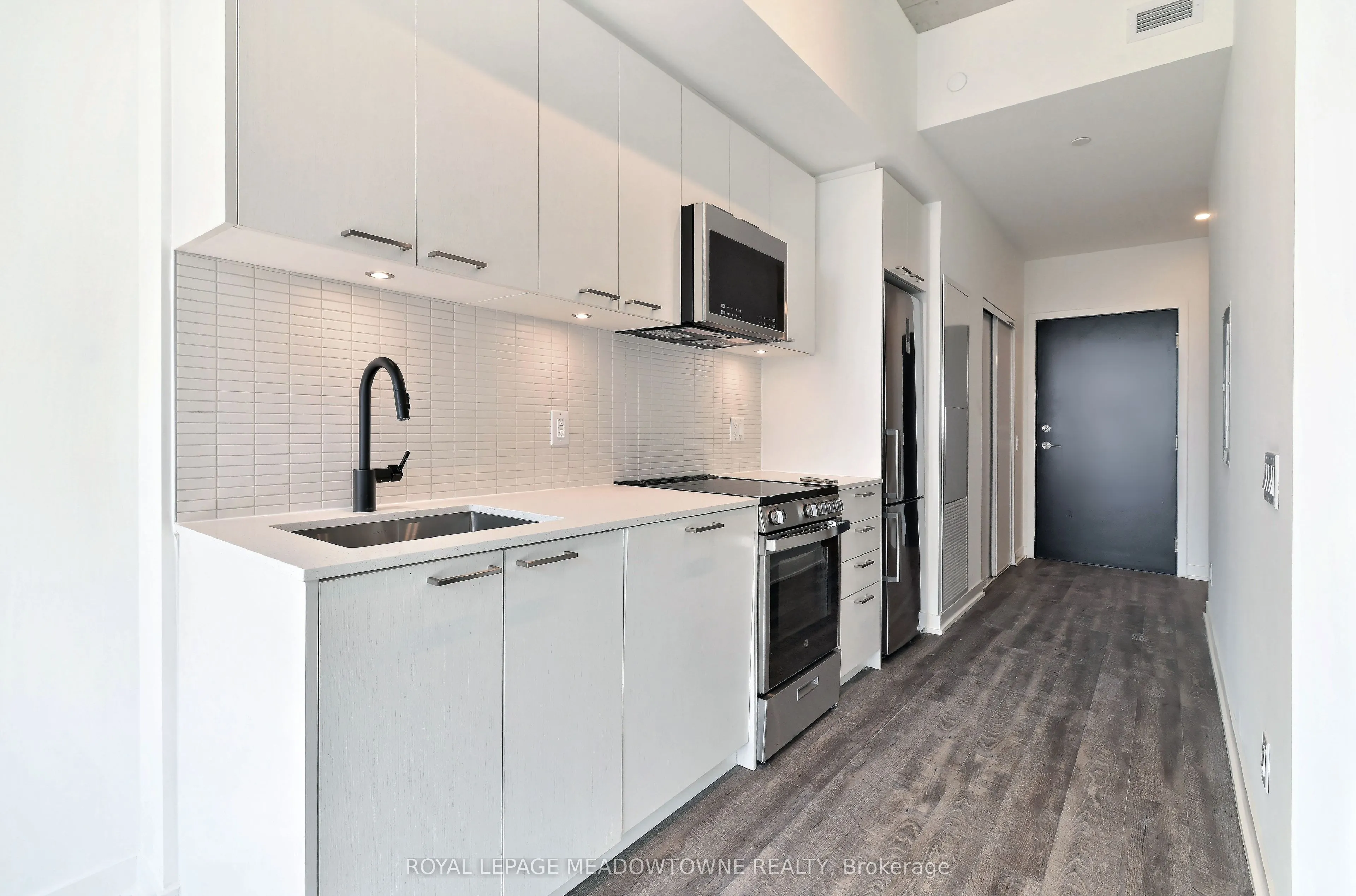 1808 St. Clair Avenue W #712