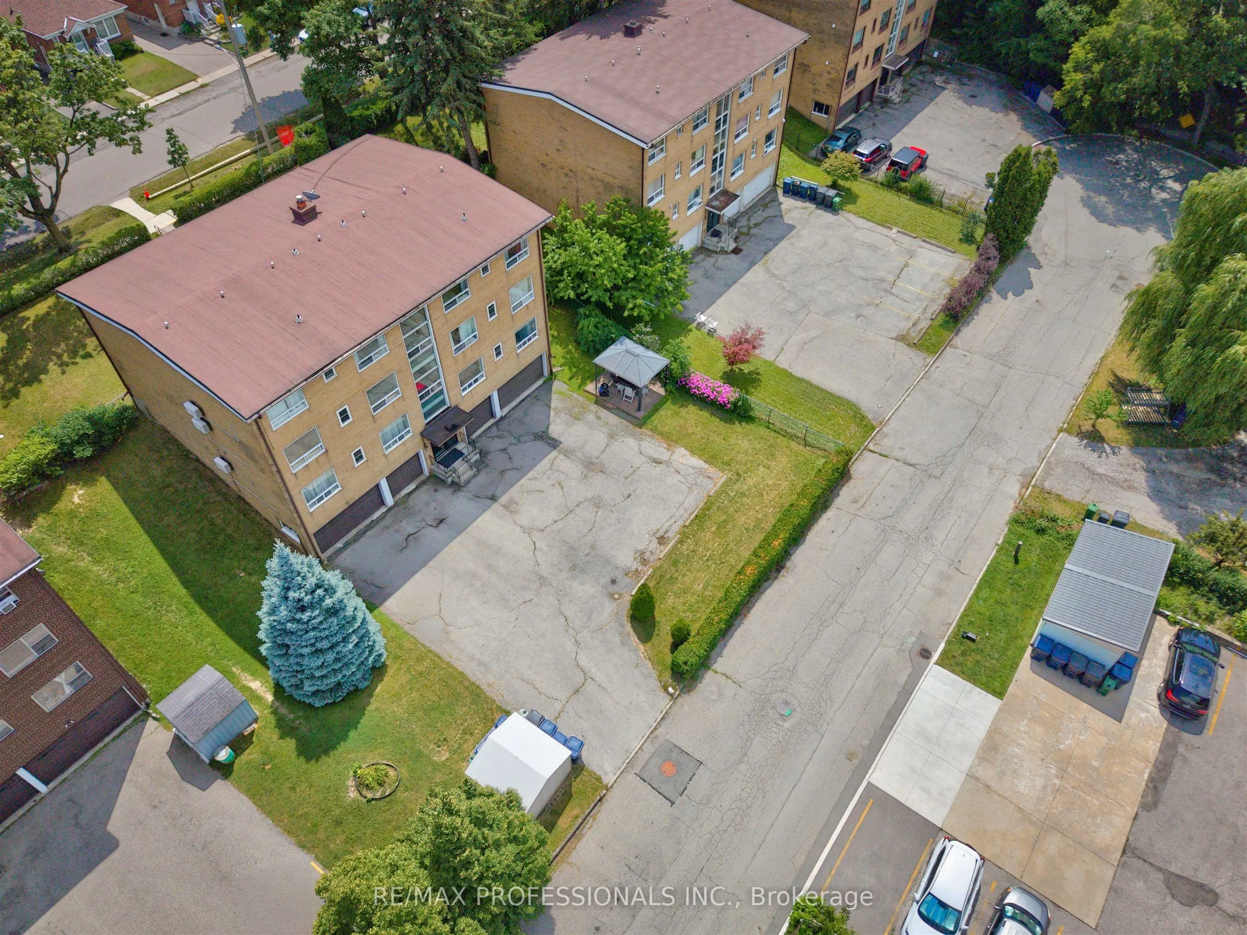 50 Waniska Avenue