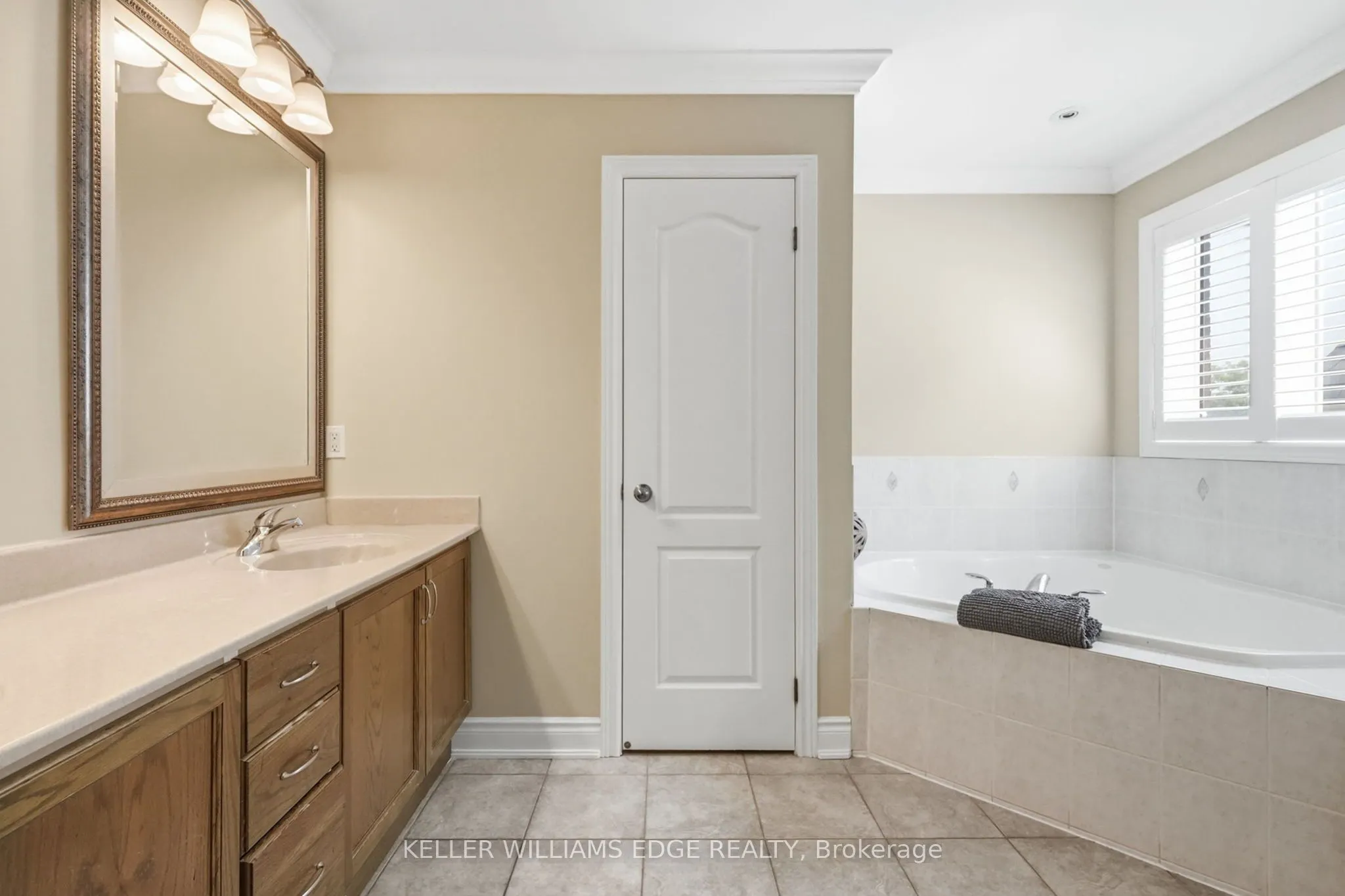 3256 Raspberry Bush Trail