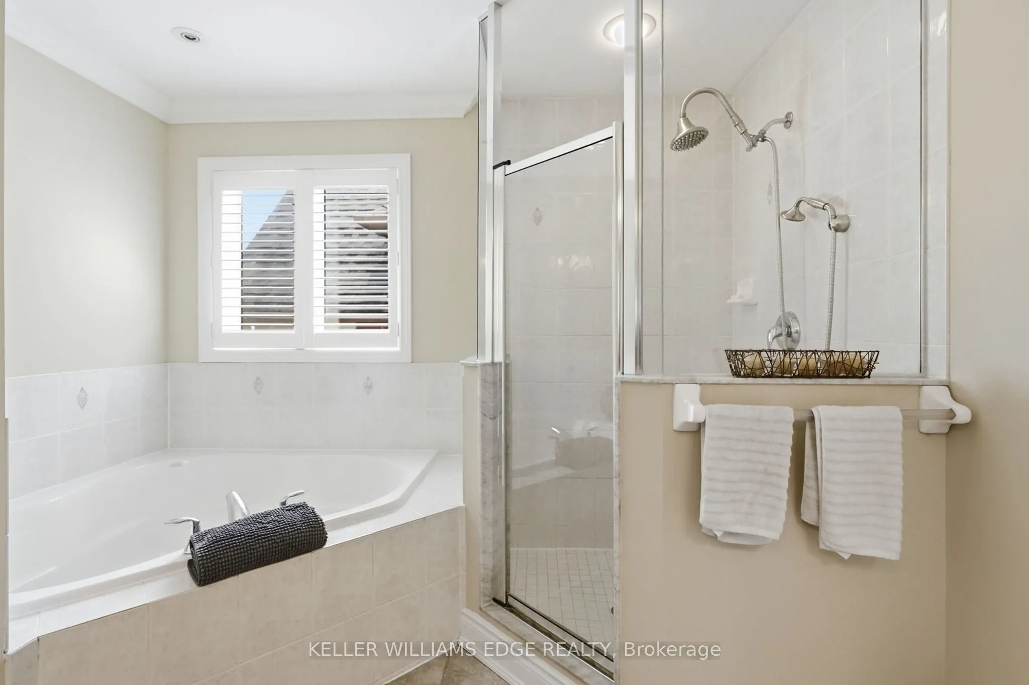 3256 Raspberry Bush Trail