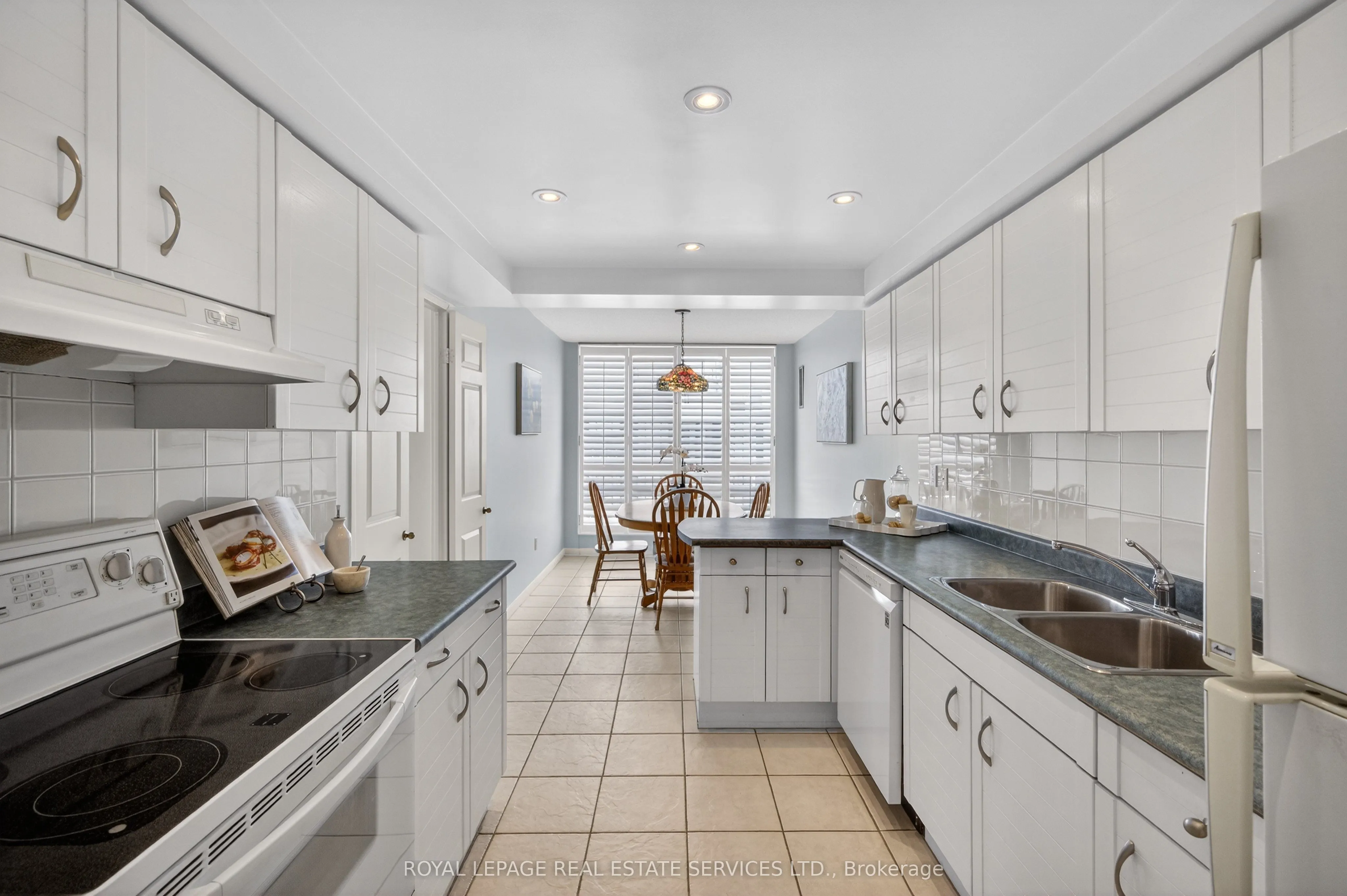 2180 Marine Drive #1601