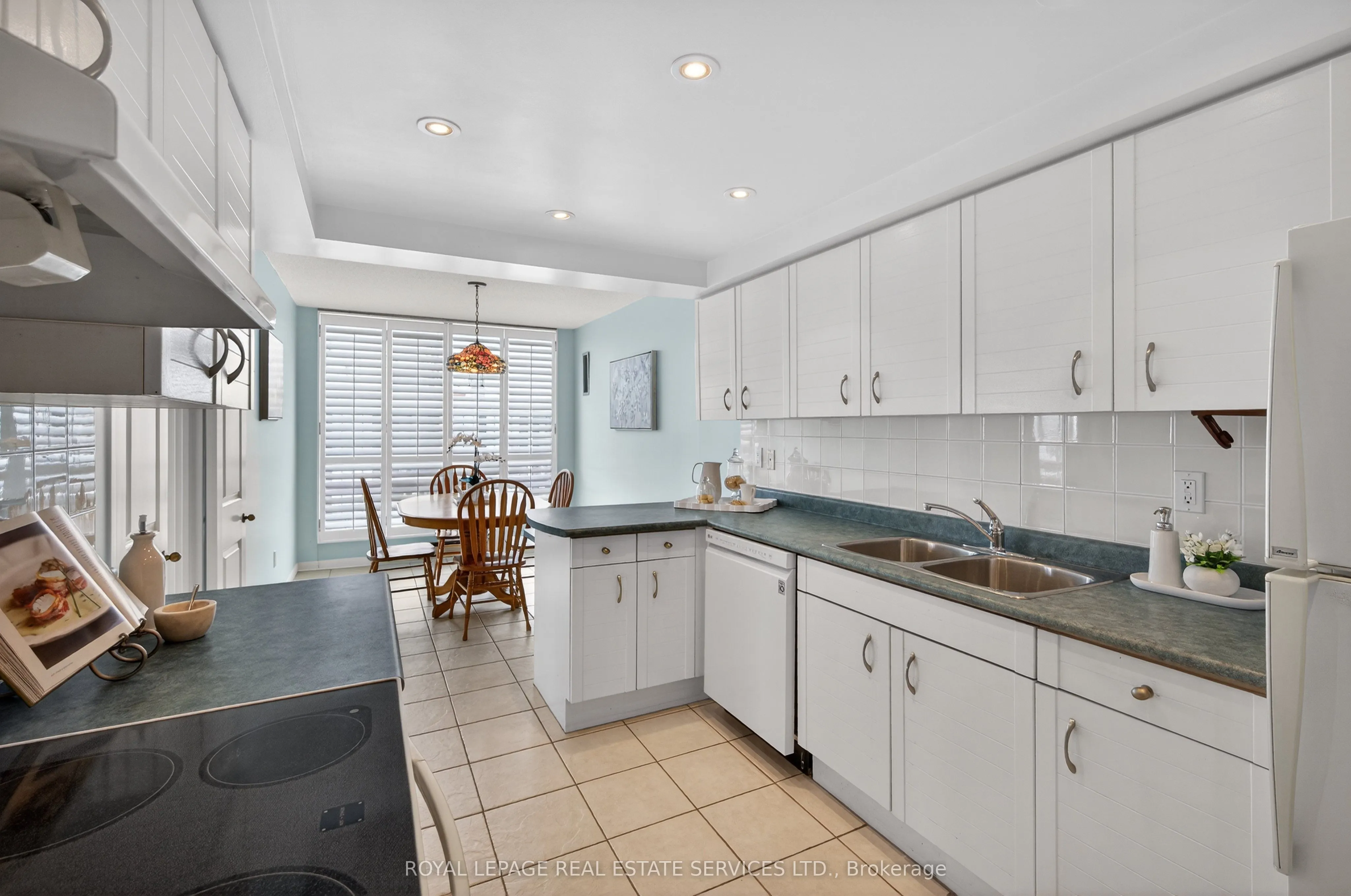 2180 Marine Drive #1601