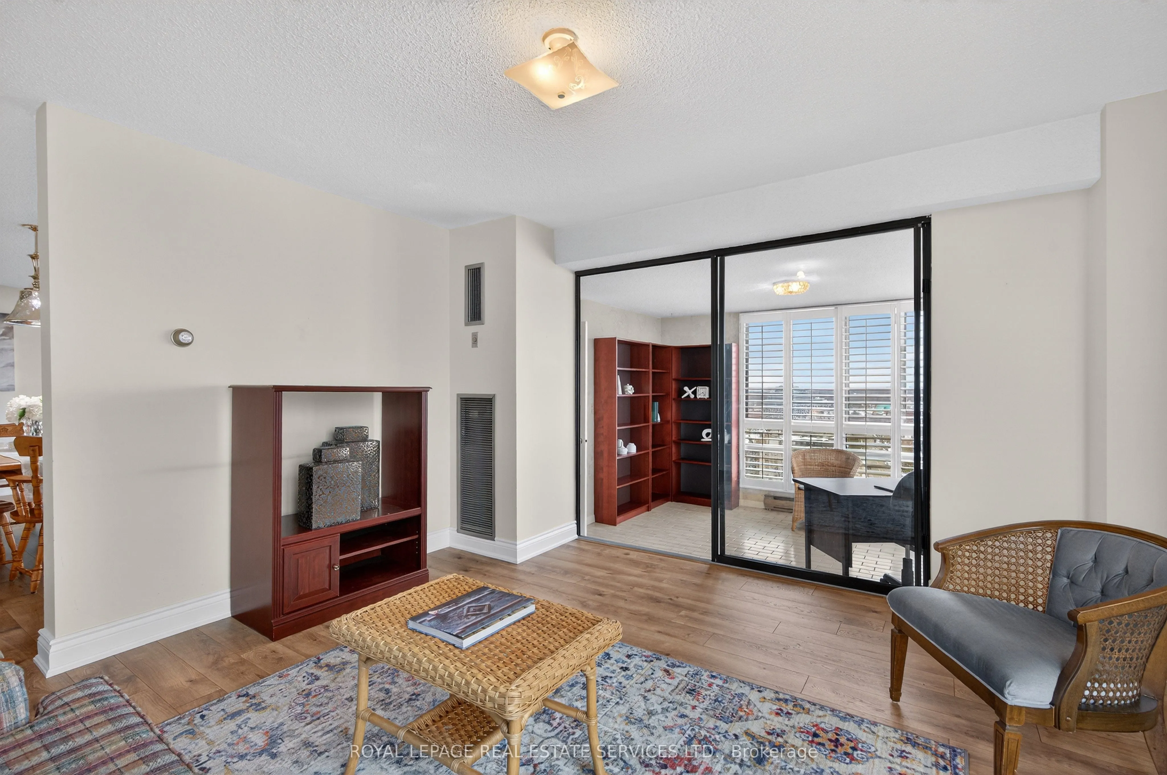 2180 Marine Drive #1601