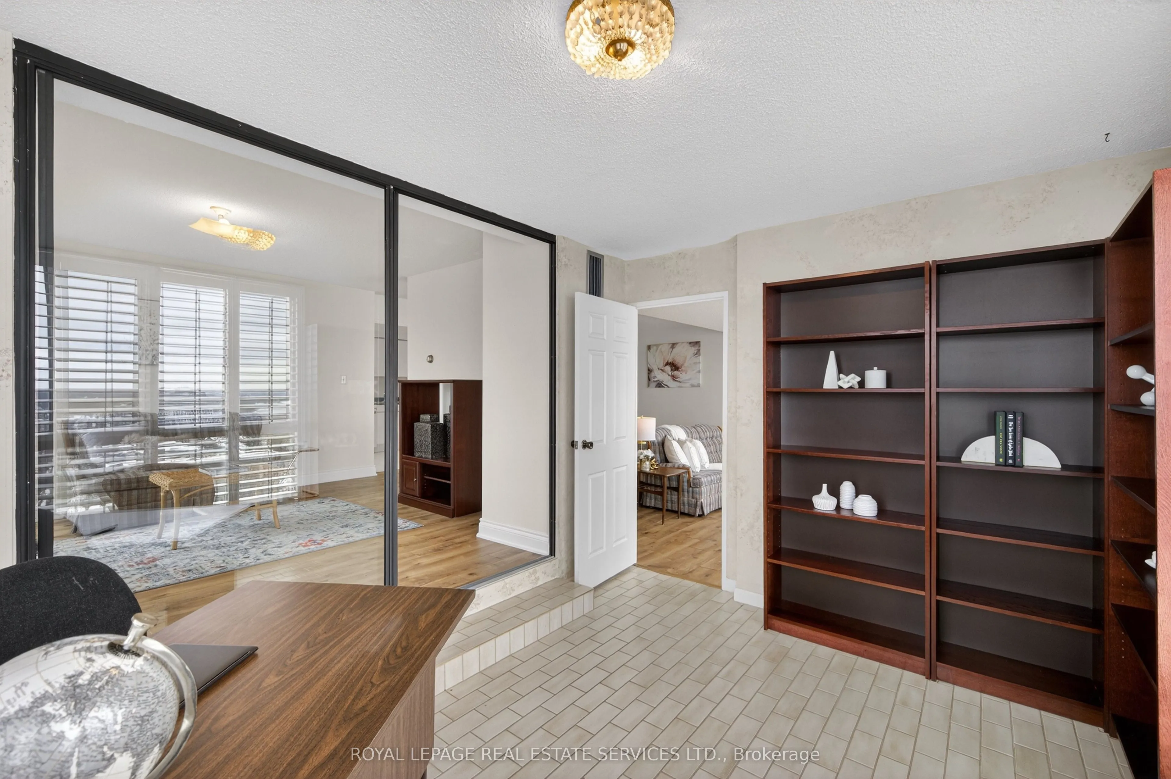 2180 Marine Drive #1601