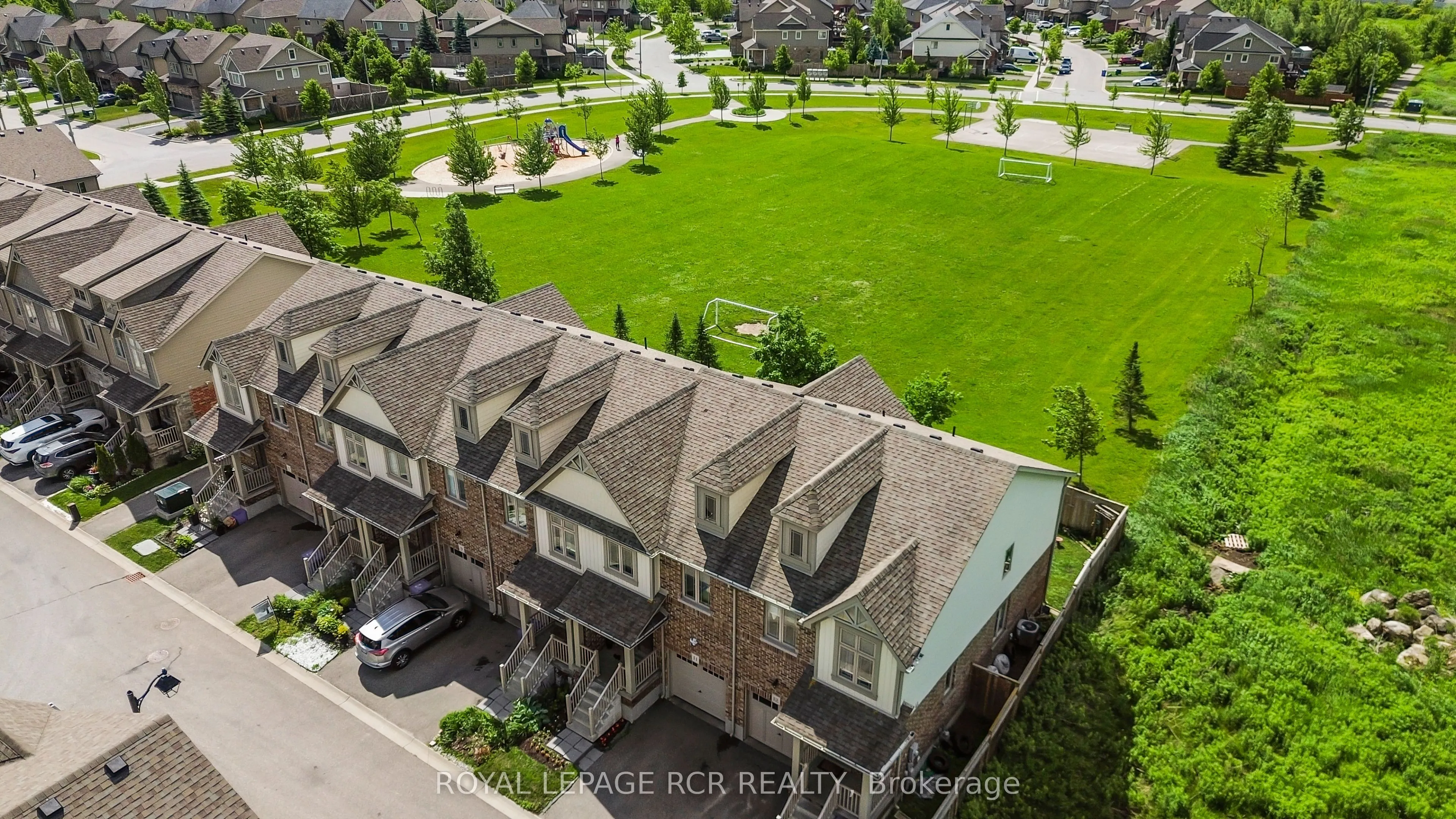 124 Parkinson Crescent #10