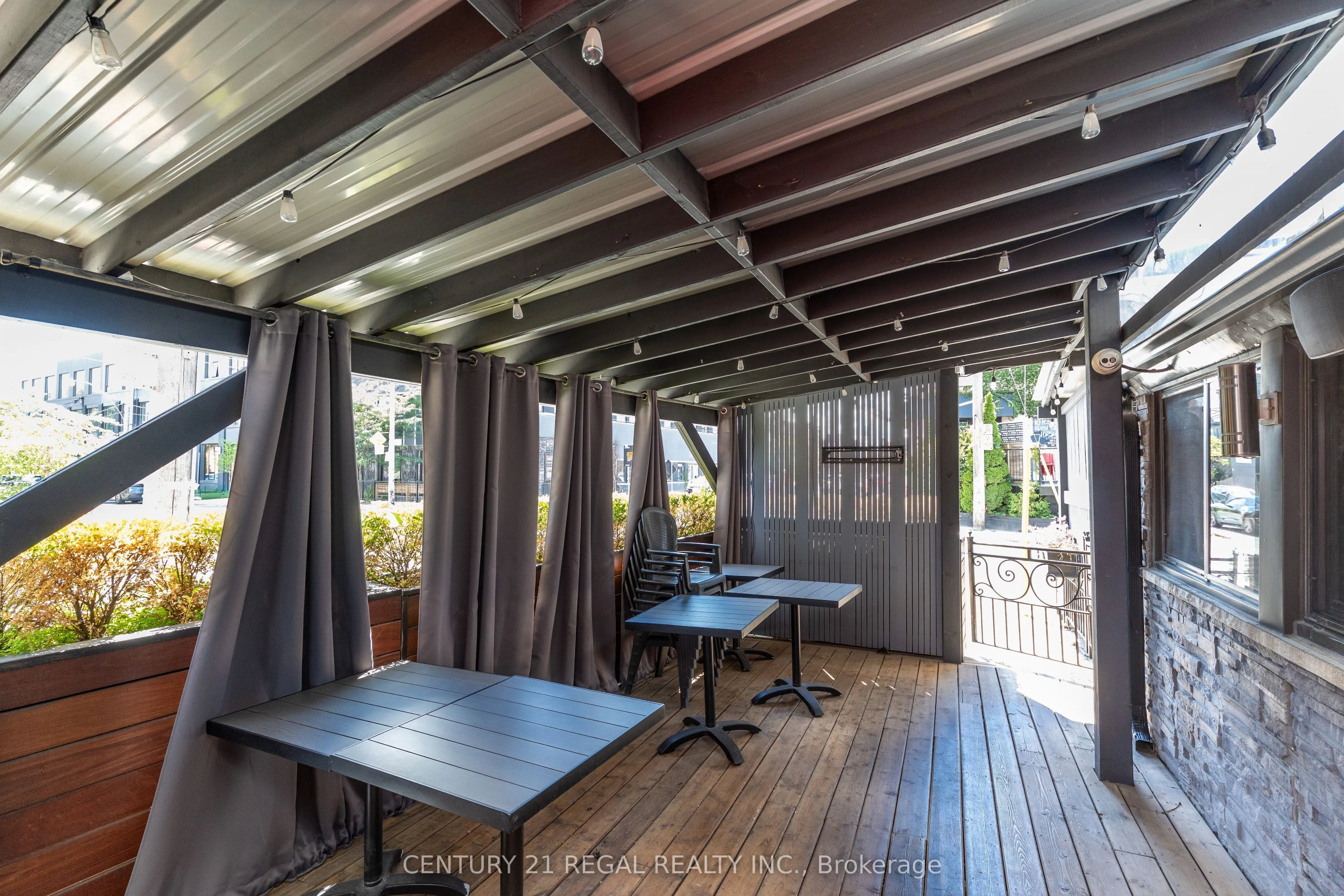 1444 Dupont Street