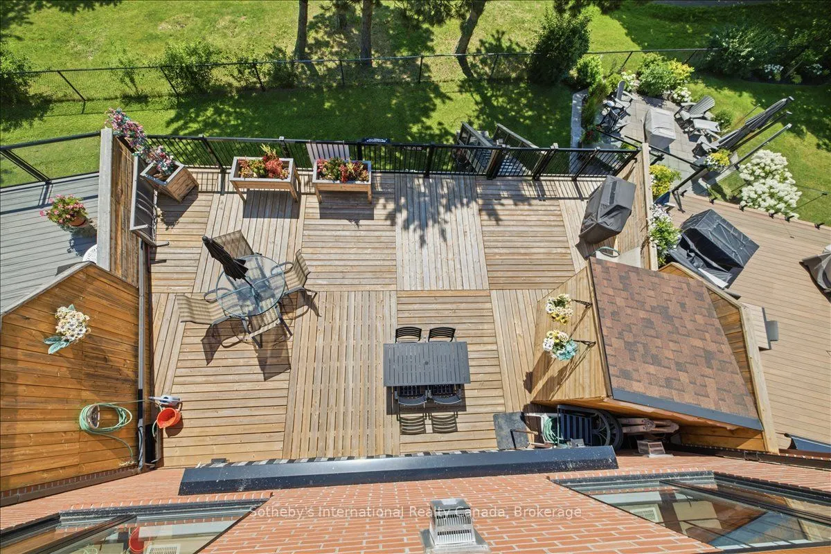 10 Southwind Terrace