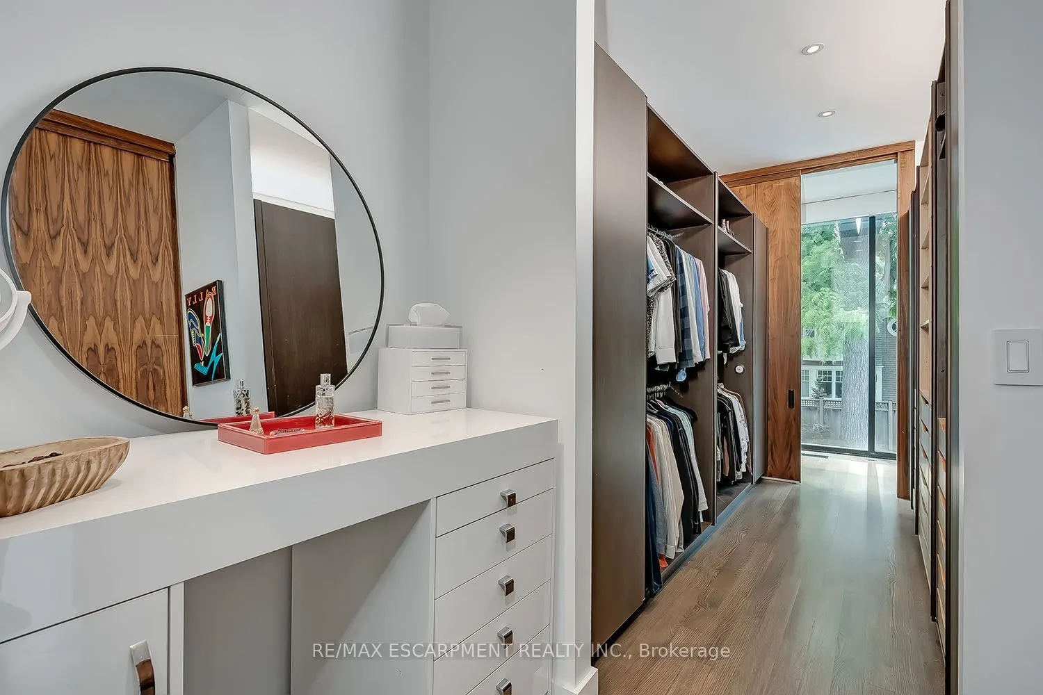 54 RAYMAR Place