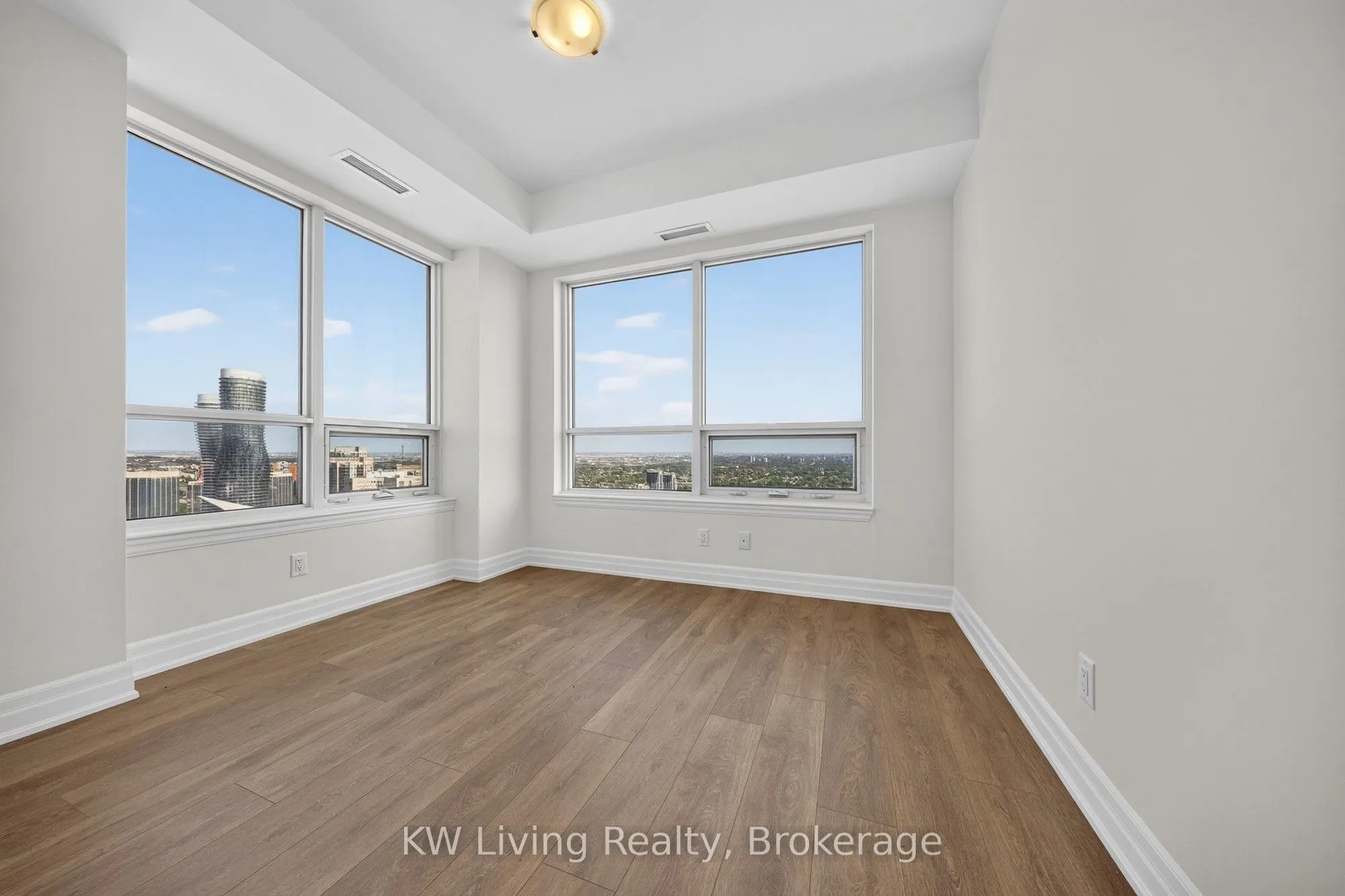 30 Elm Drive W #3502