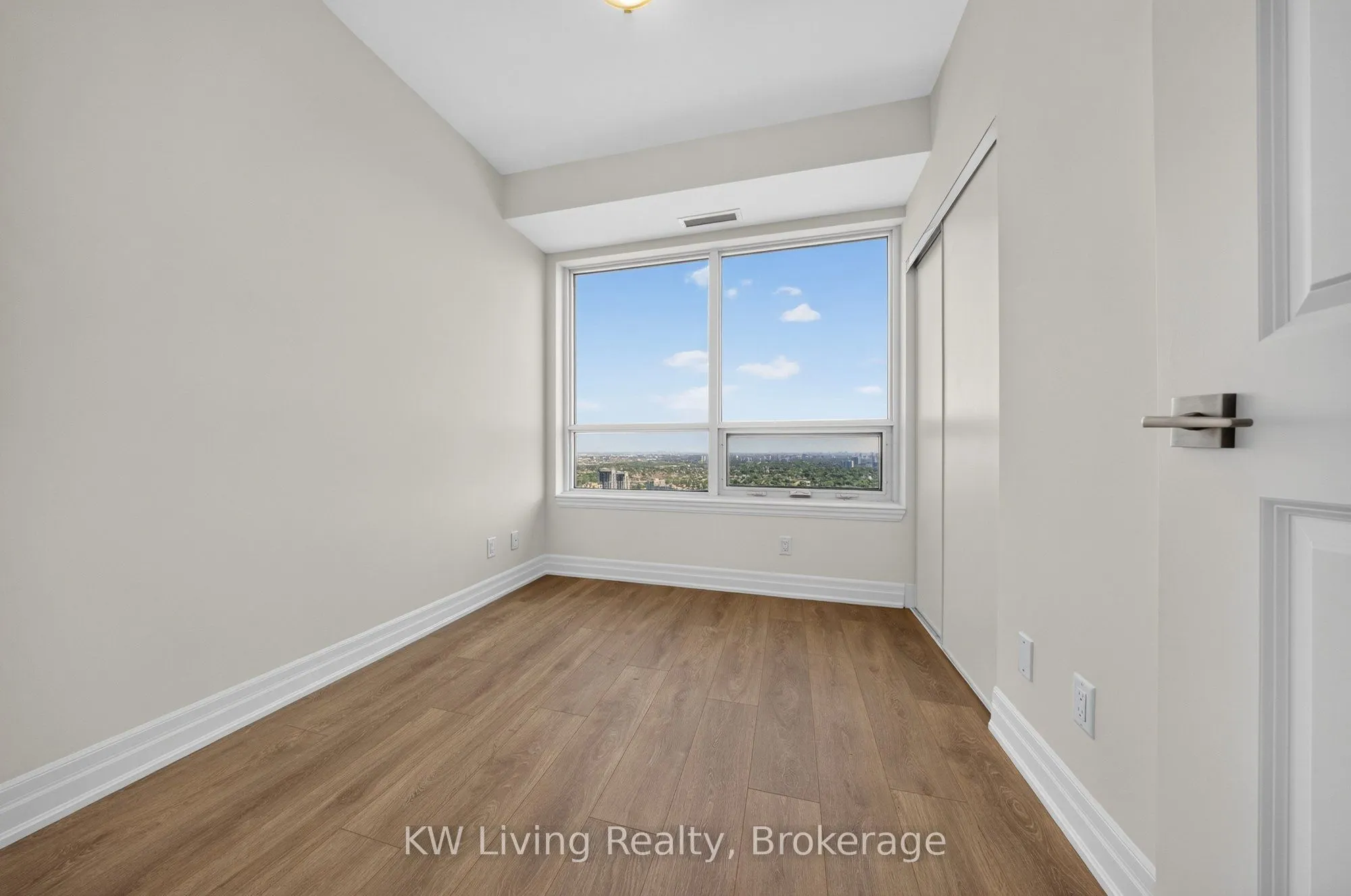 30 Elm Drive W #3502