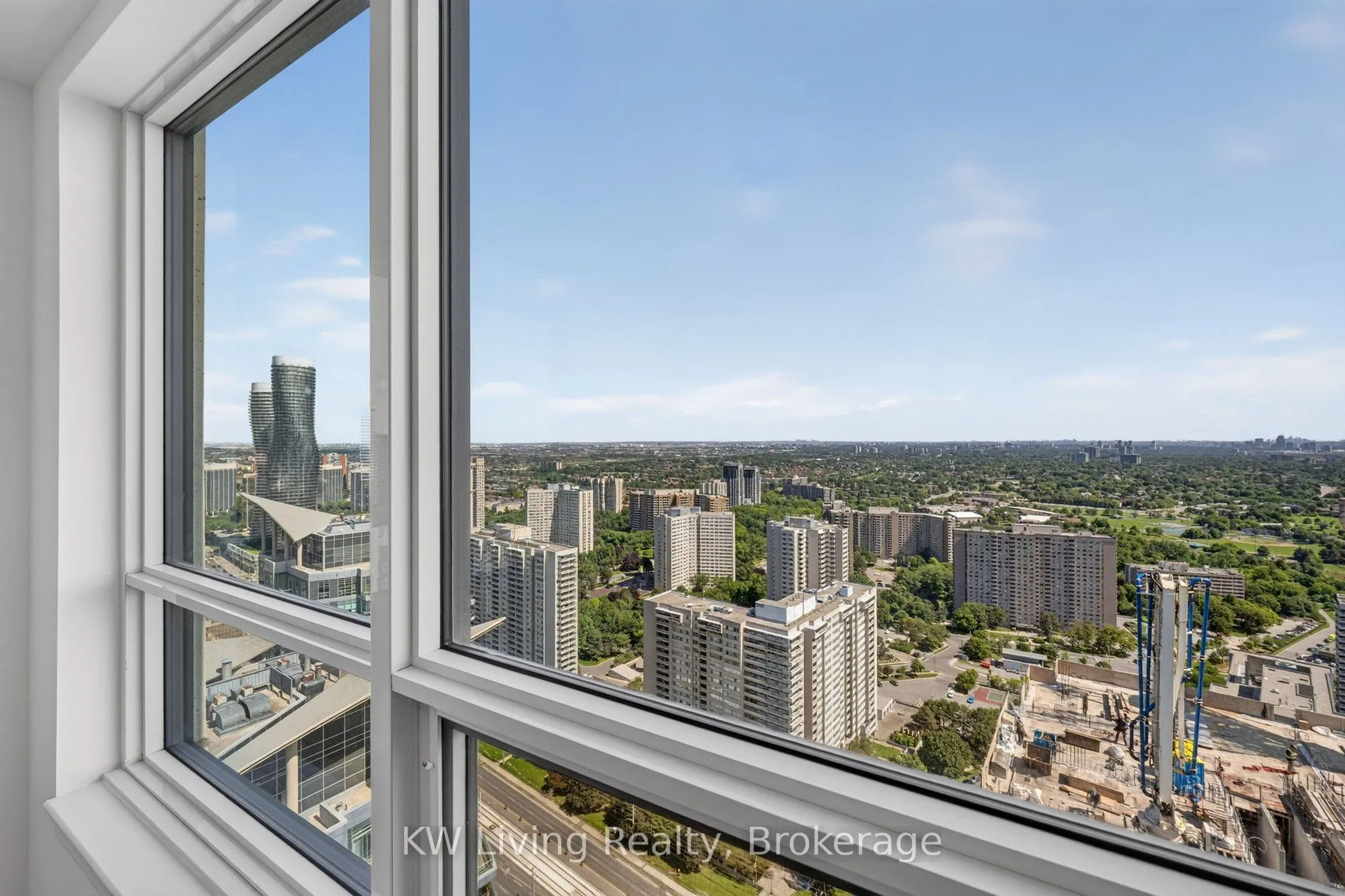 30 Elm Drive W #3502
