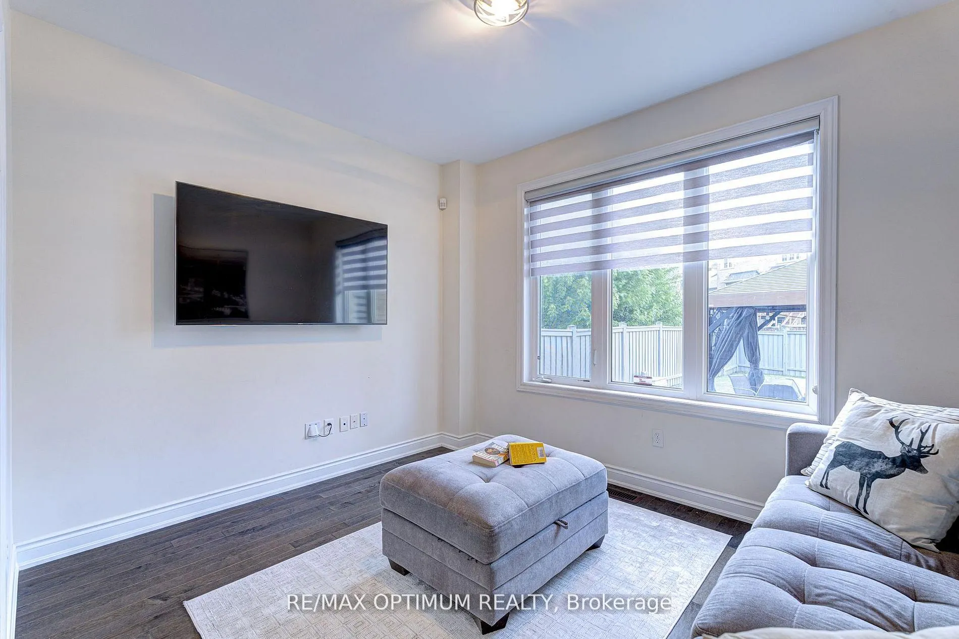 18 Deanston Court