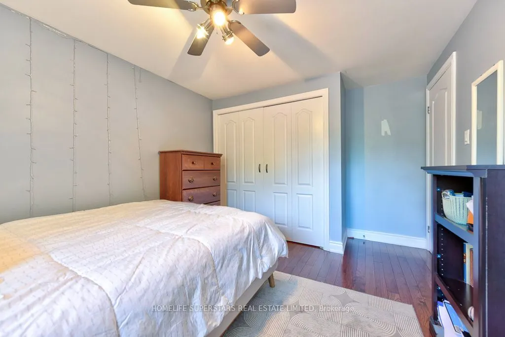 868 Kowal Drive