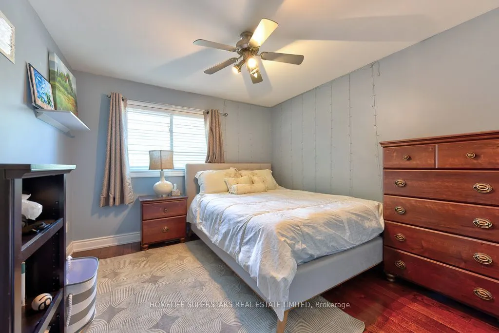 868 Kowal Drive