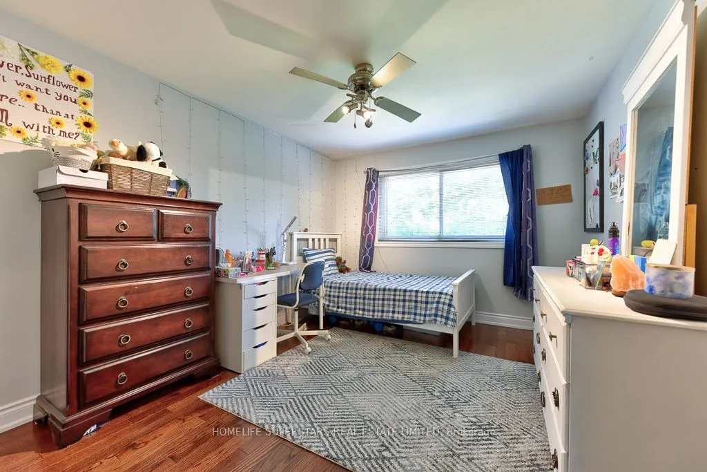 868 Kowal Drive