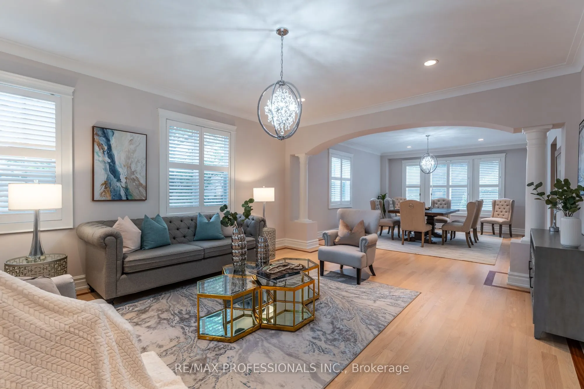 354 Country Club Crescent