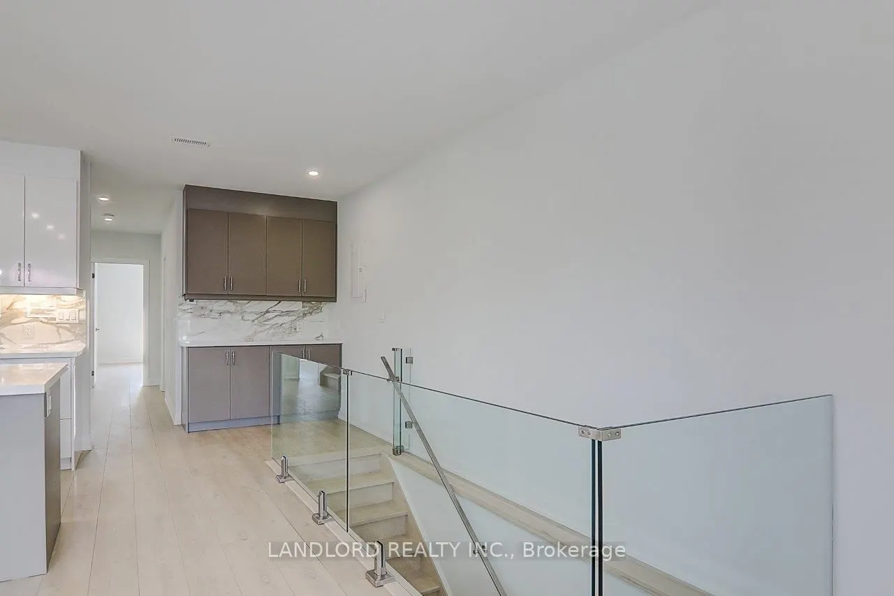 115 Livingstone Avenue #Upper